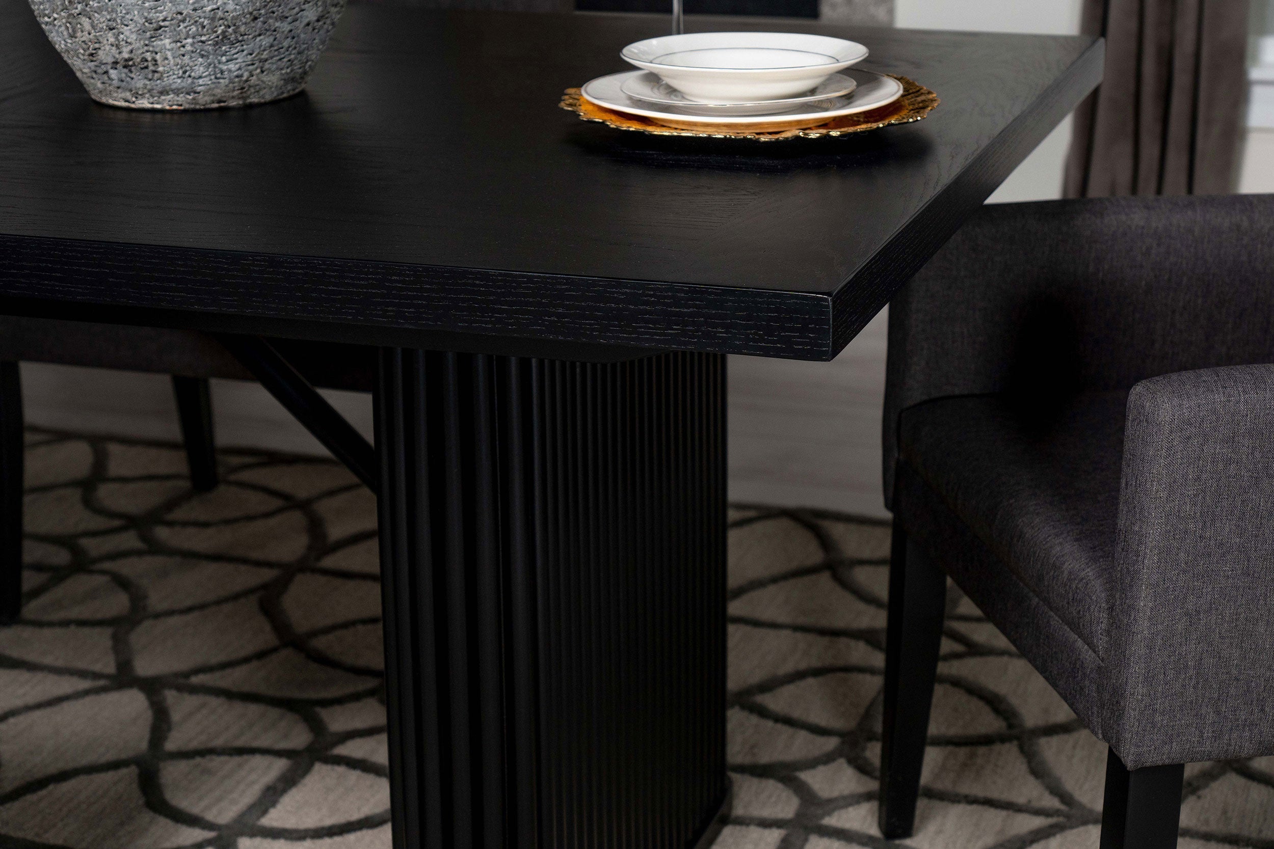Catherine Dining Table - Luxury Home Furniture (MI)