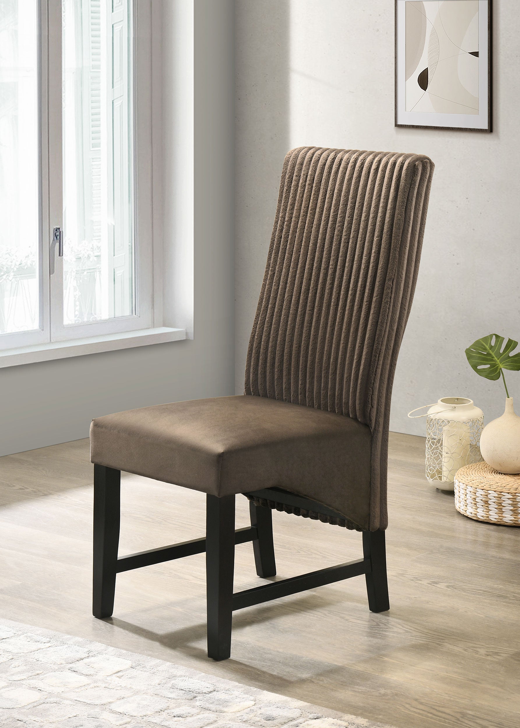 Barrand Side Chair - Luxury Home Furniture (MI)