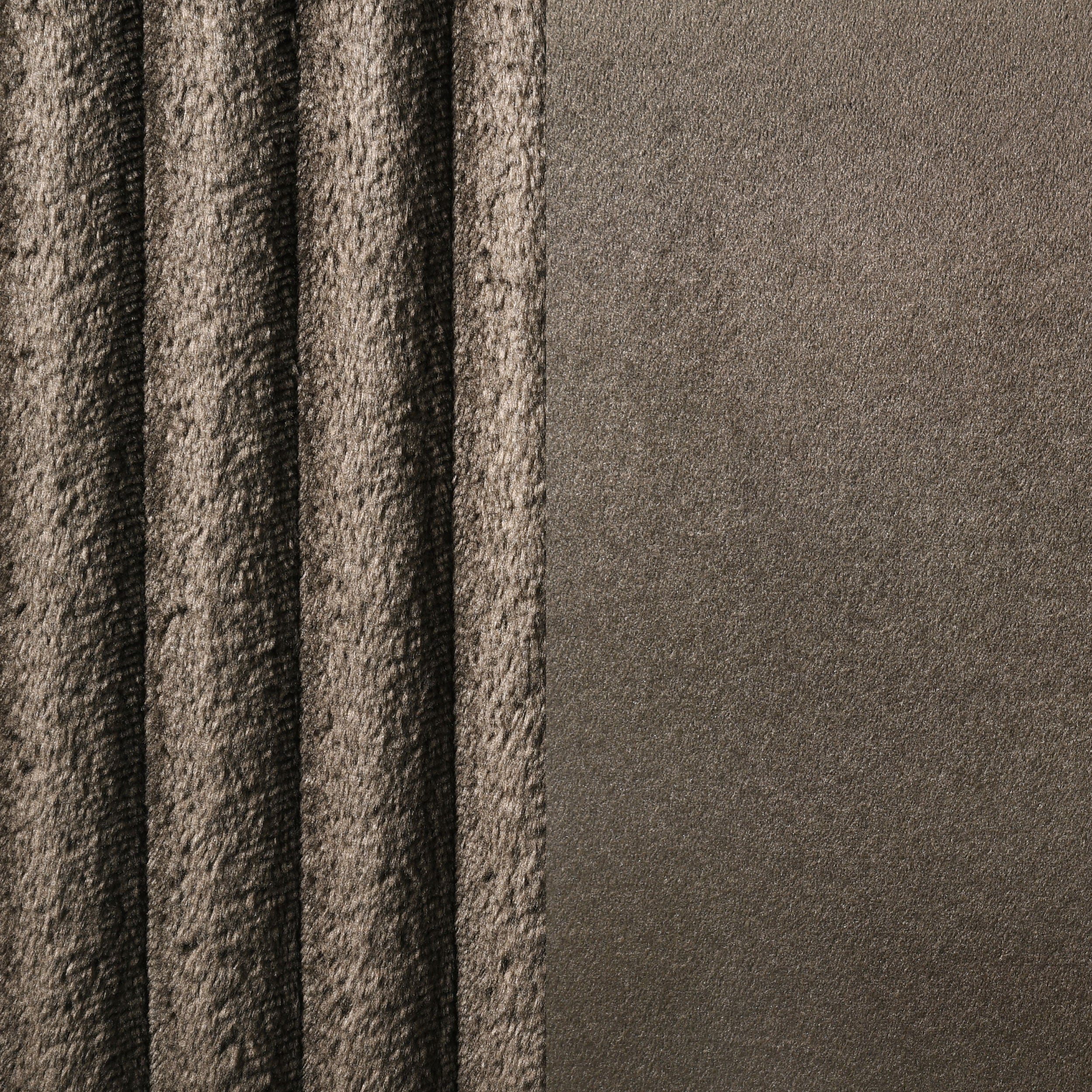 Barrand Side Chair - Luxury Home Furniture (MI)