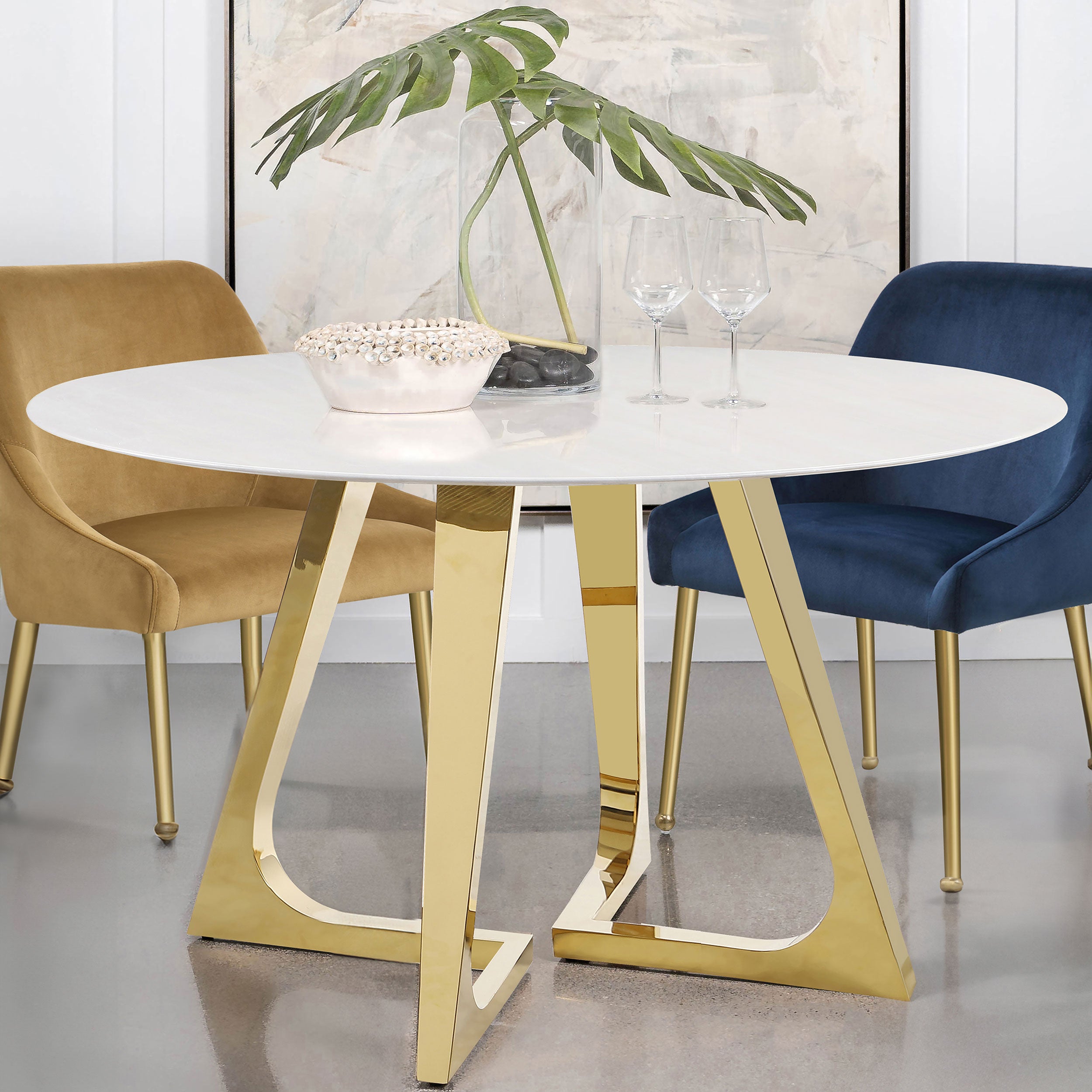 Gwynn Dining Table - Luxury Home Furniture (MI)