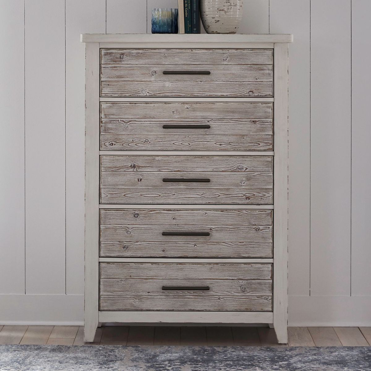 Liberty Furniture Backroads Drawer Chest in Weathered White/Parchment Brown image
