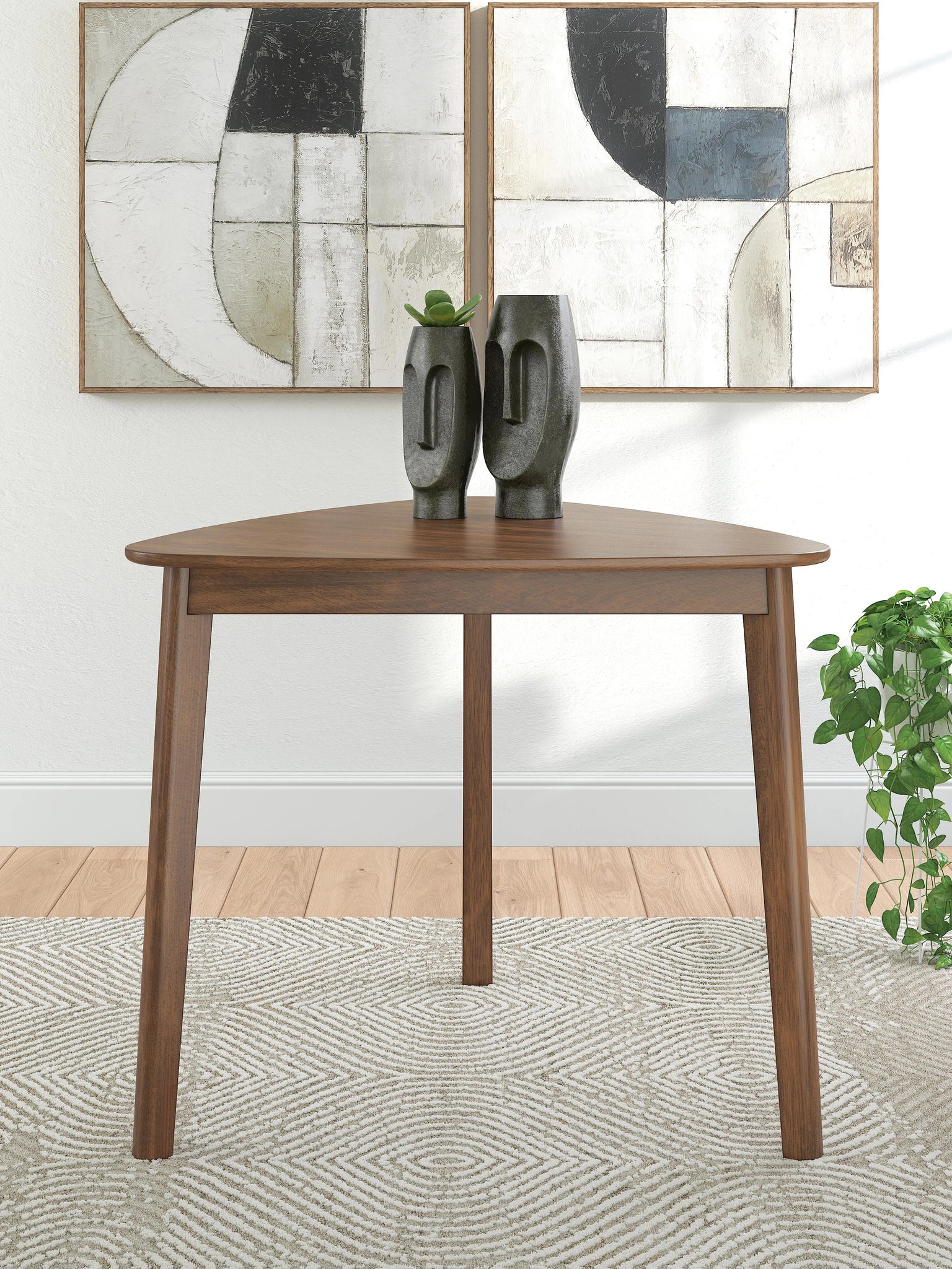 Tameride Dining Table