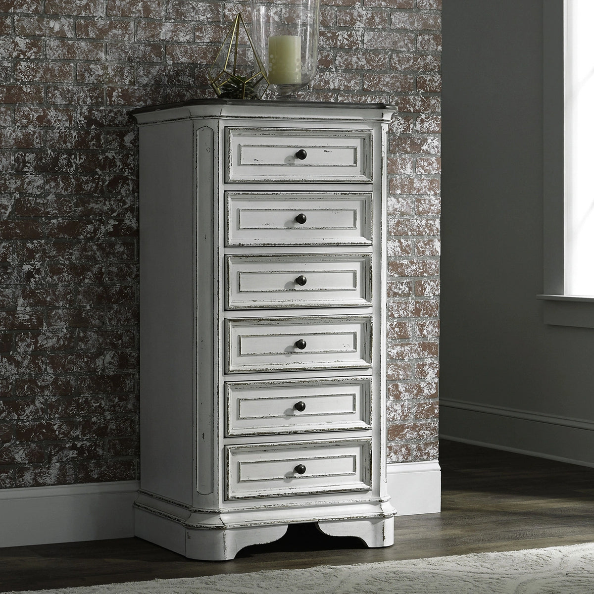 Magnolia Manor Lingerie Chest in Antique White image