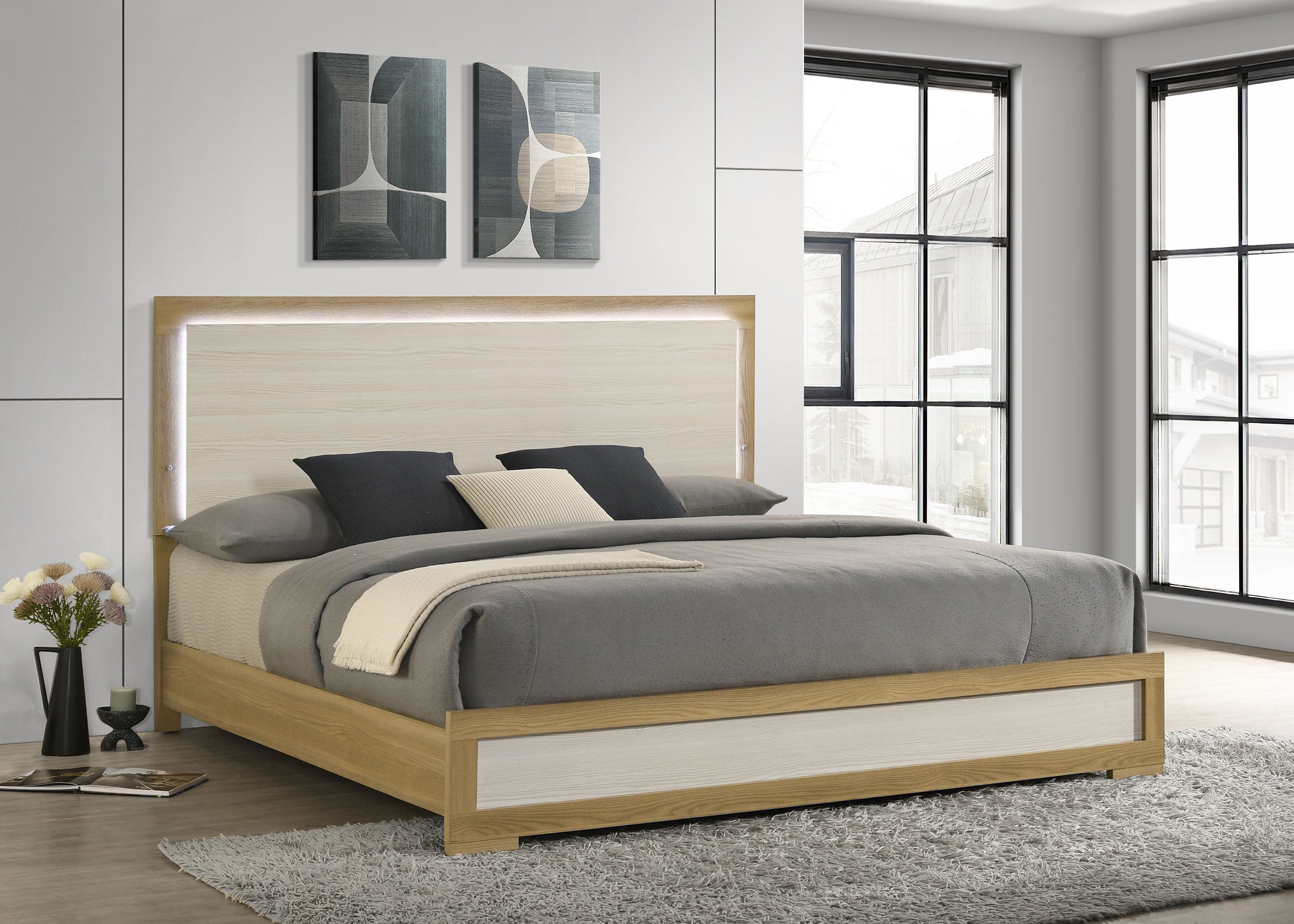 Hyland Eastern King & Queen Bed - Luxury Home Furniture (MI)