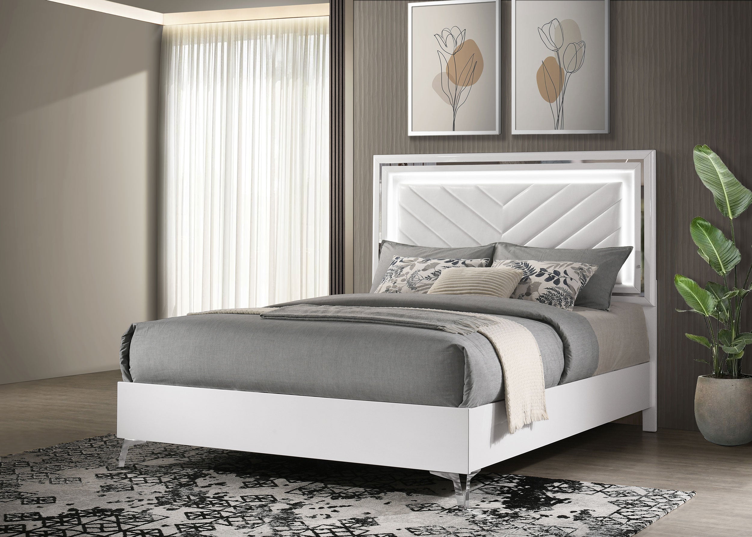Cassia Panel Bed with LED Lighting - Luxury Home Furniture (MI)