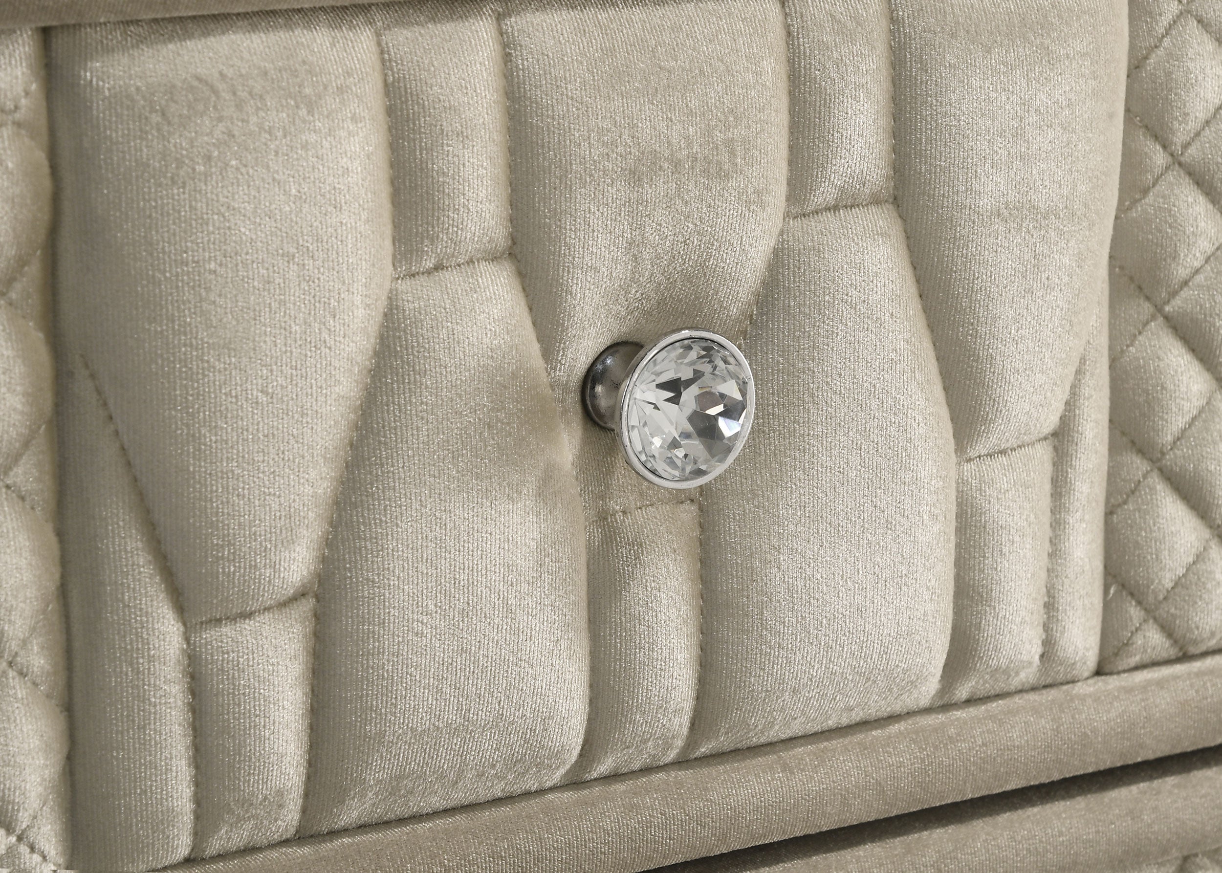 Lorient LED Dresser with LED Mirror