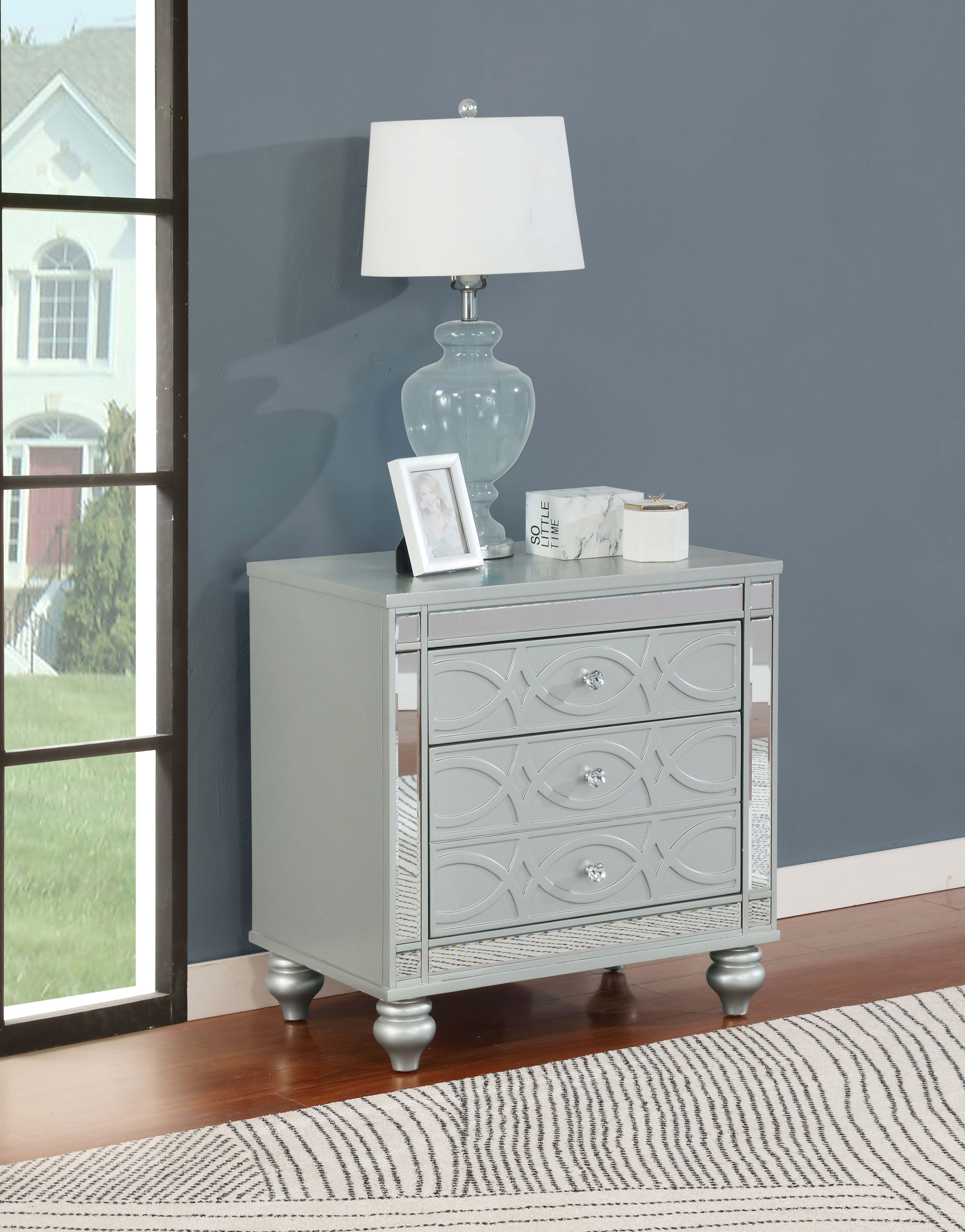 Gunnison Nightstand - Luxury Home Furniture (MI)
