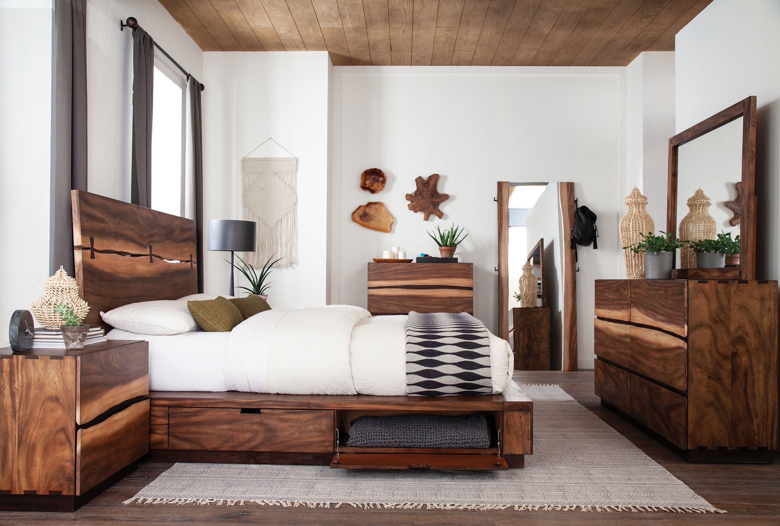 Winslow Bedroom Set - Luxury Home Furniture (MI)