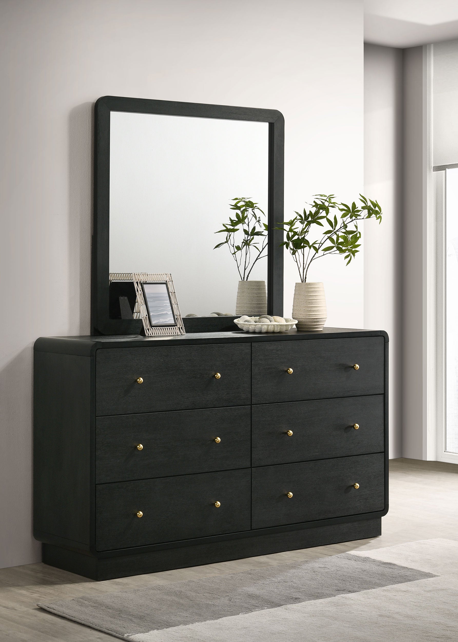Cavelle Dresser with Mirror - Luxury Home Furniture (MI)