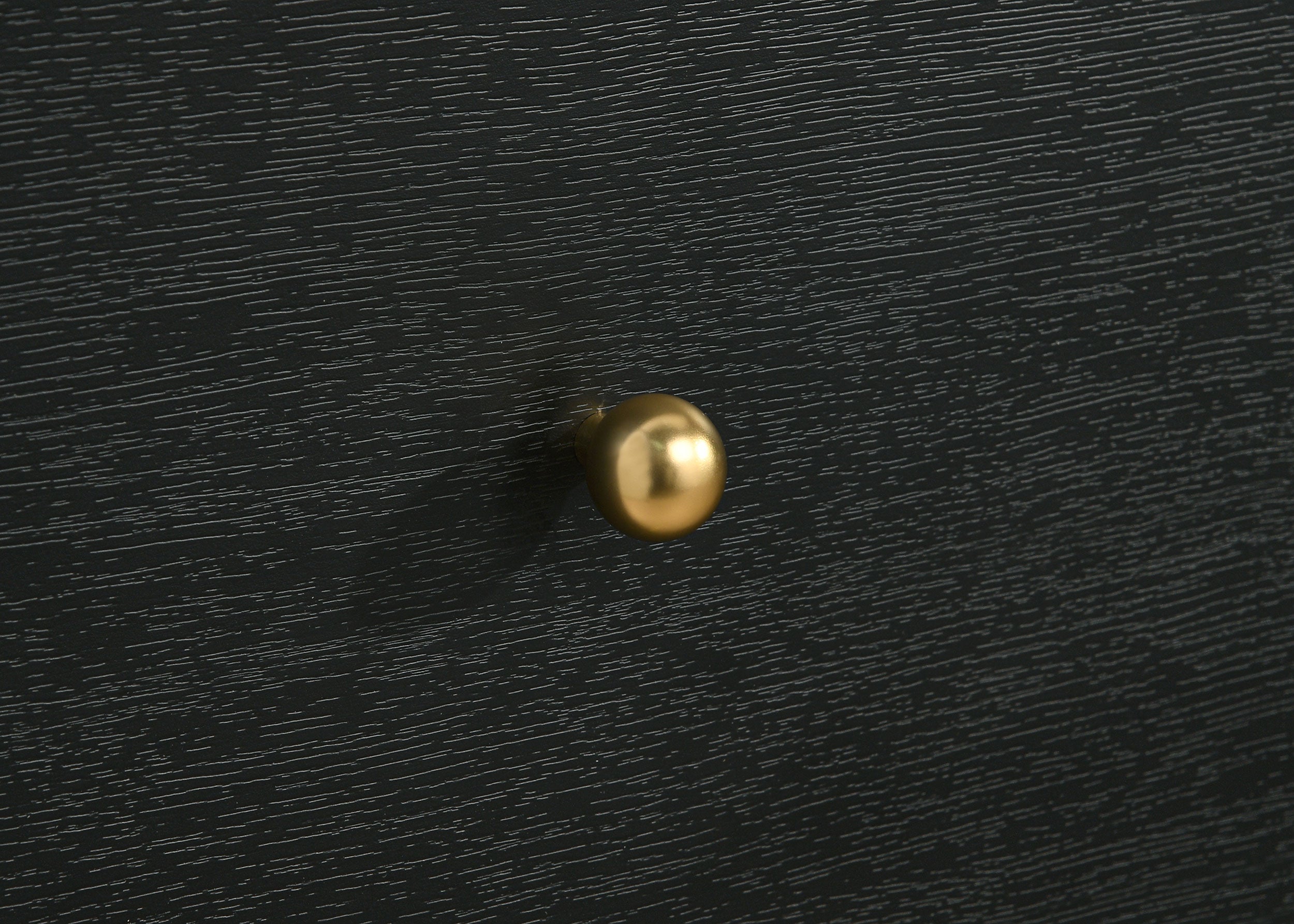 Cavelle Dresser - Luxury Home Furniture (MI)