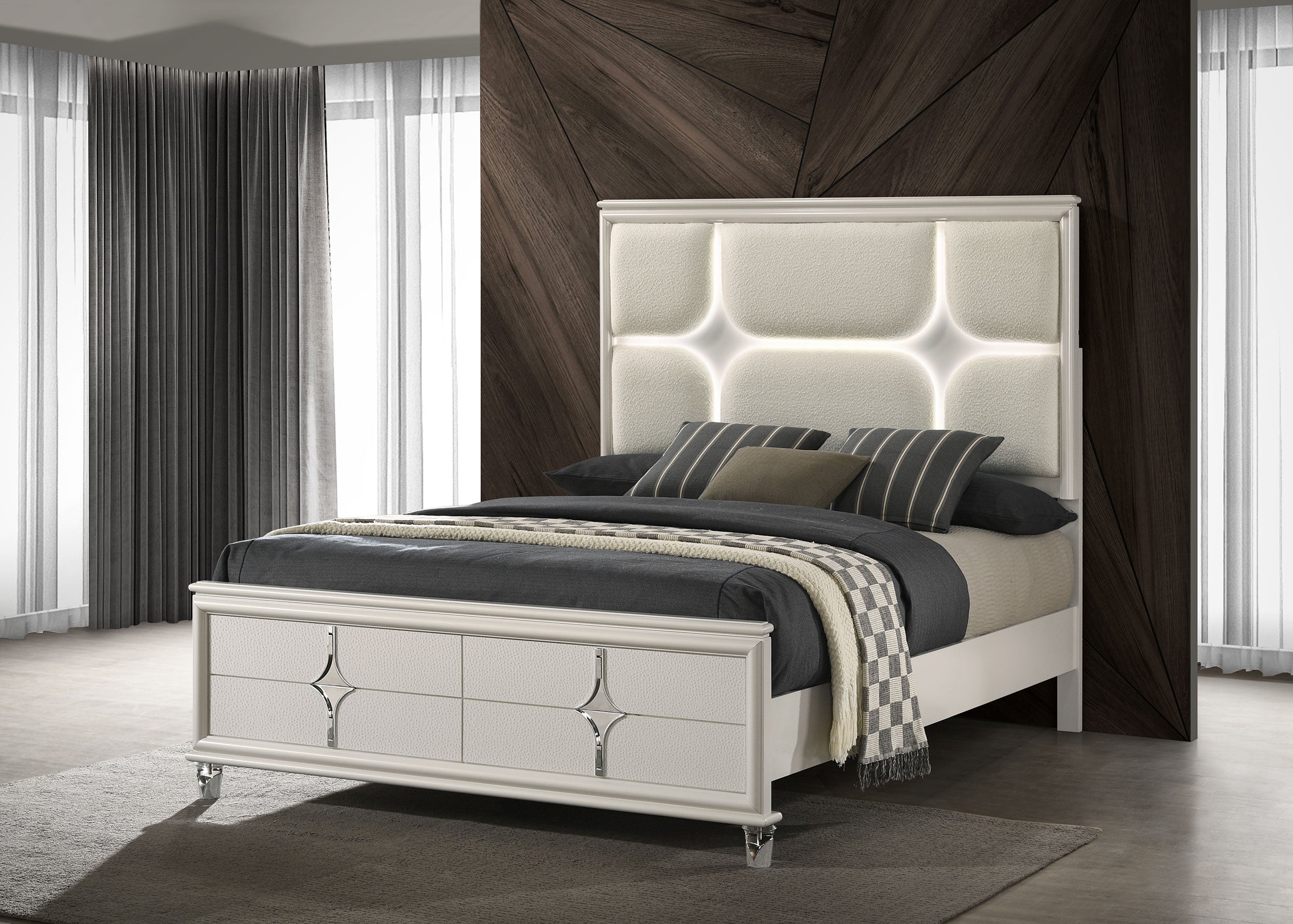 Olivia California King, E.King, & Queen Bed - Luxury Home Furniture (MI)
