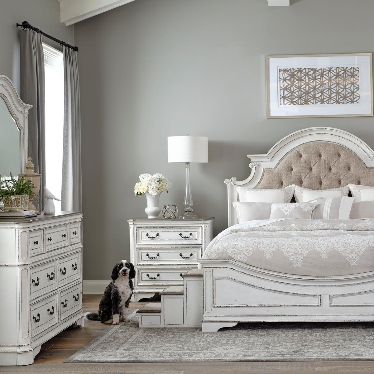 Liberty Magnolia Manor Pet Steps in Antique White - Luxury Home Furniture (MI)