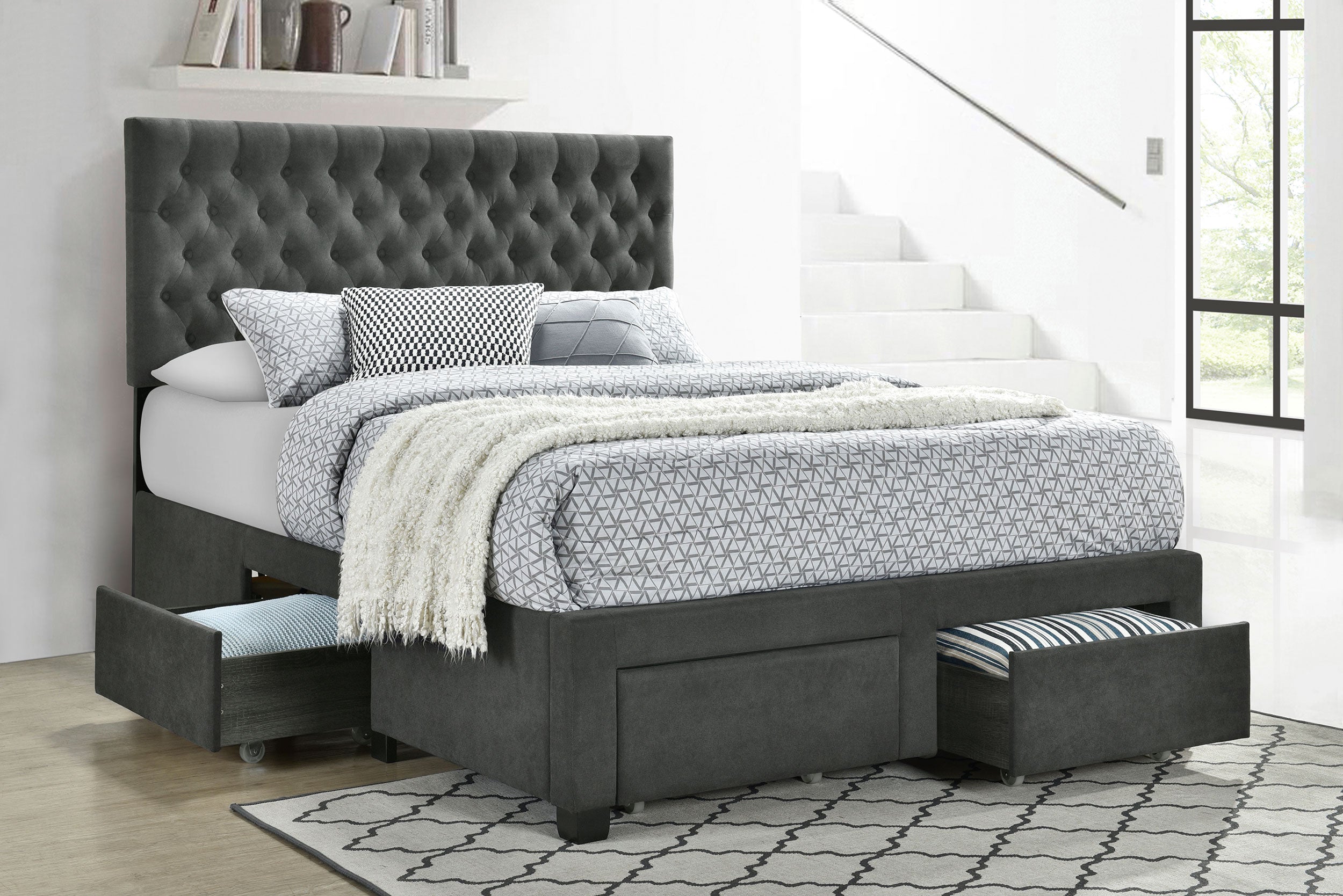 Soledad Panel Platform Storage Bed - Luxury Home Furniture (MI)
