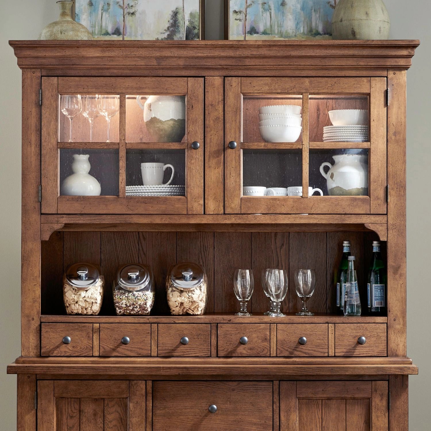 Hearthstone Ridge Hutch image