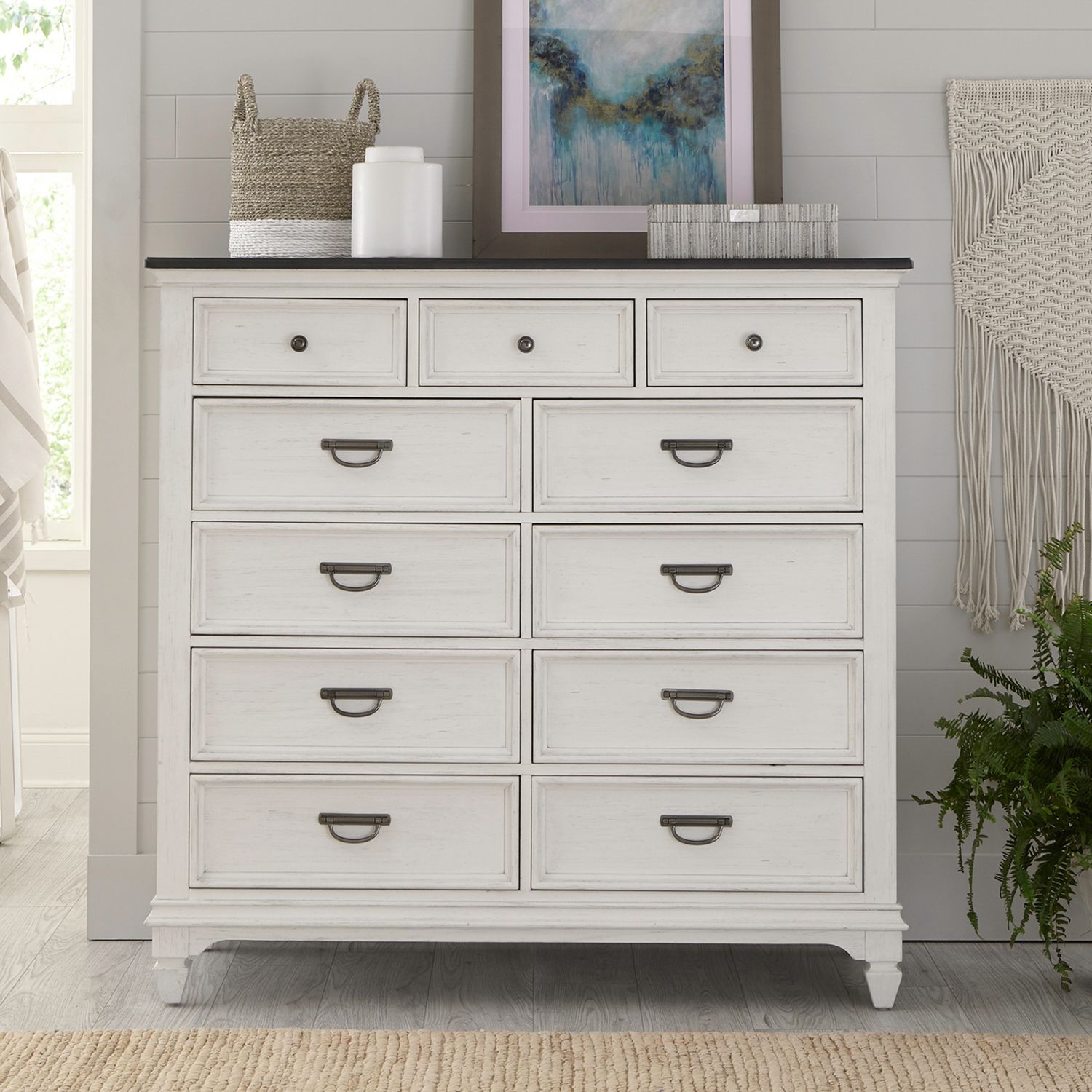 Liberty Furniture Allyson Park 11 Drawer Chesser in Wirebrushed White image
