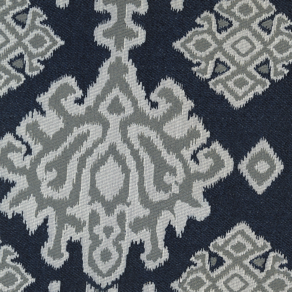 Salizar Loveseat - Luxury Home Furniture (MI)