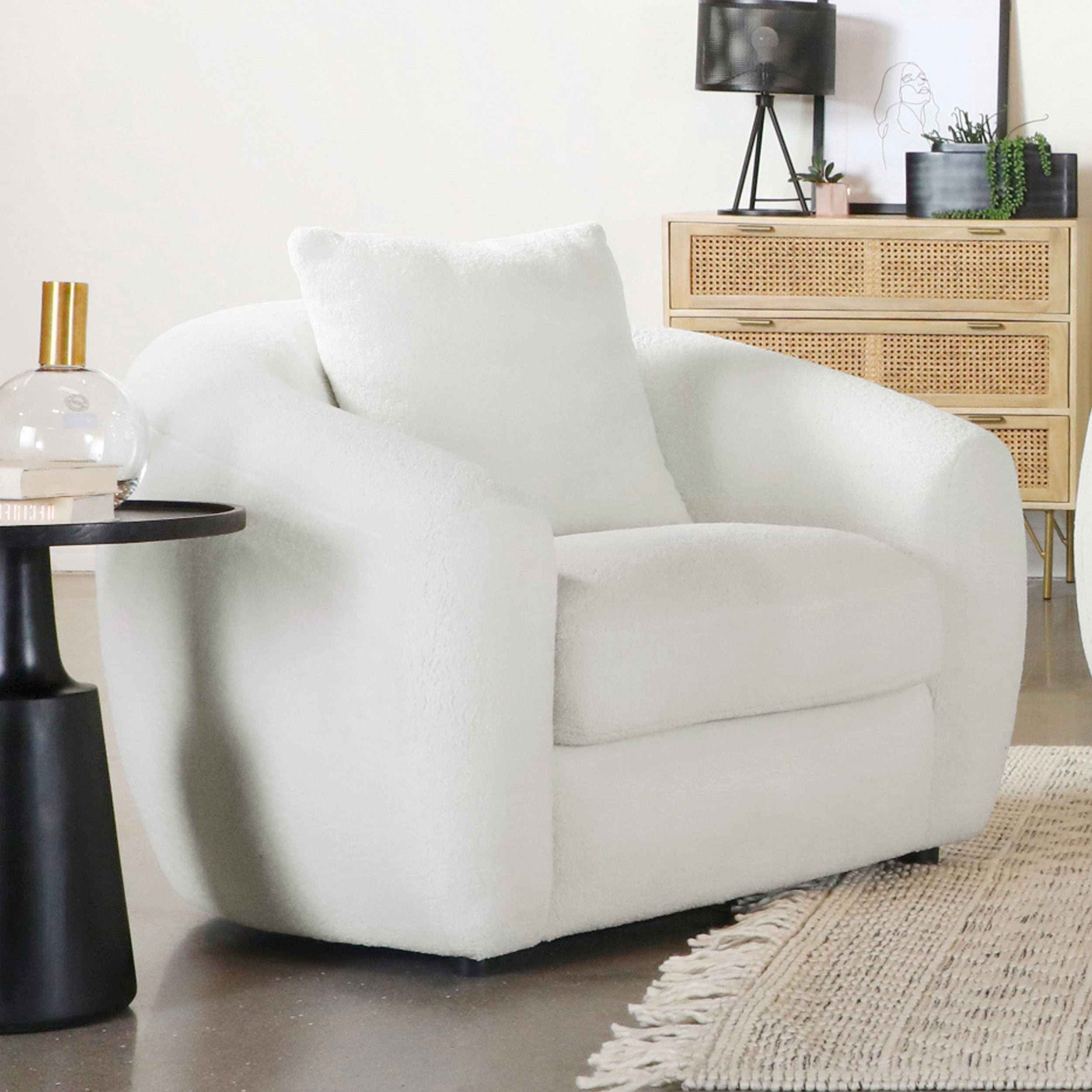 Isabella Accent Chair - Luxury Home Furniture (MI)
