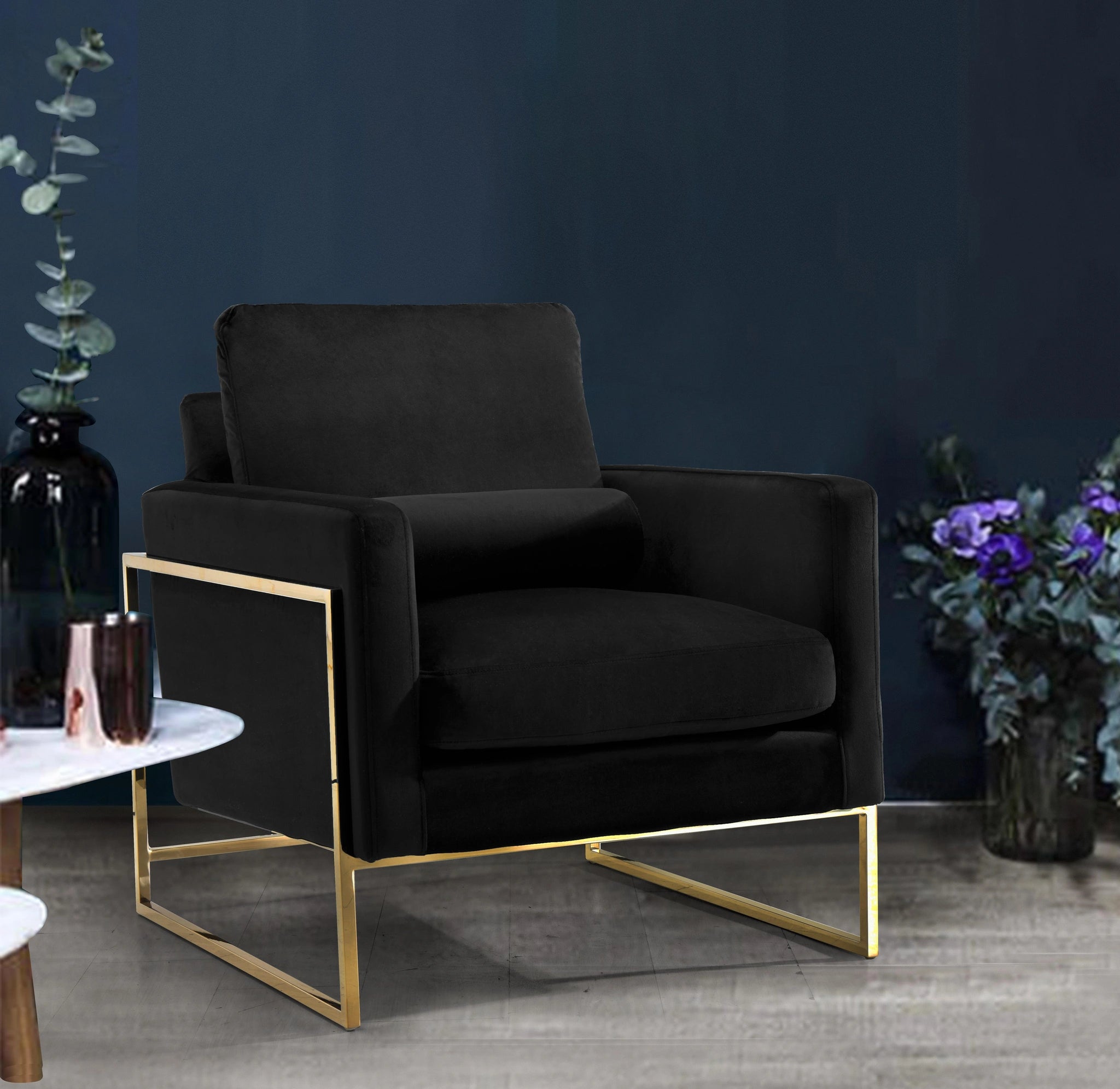 Mila Black Velvet Chair