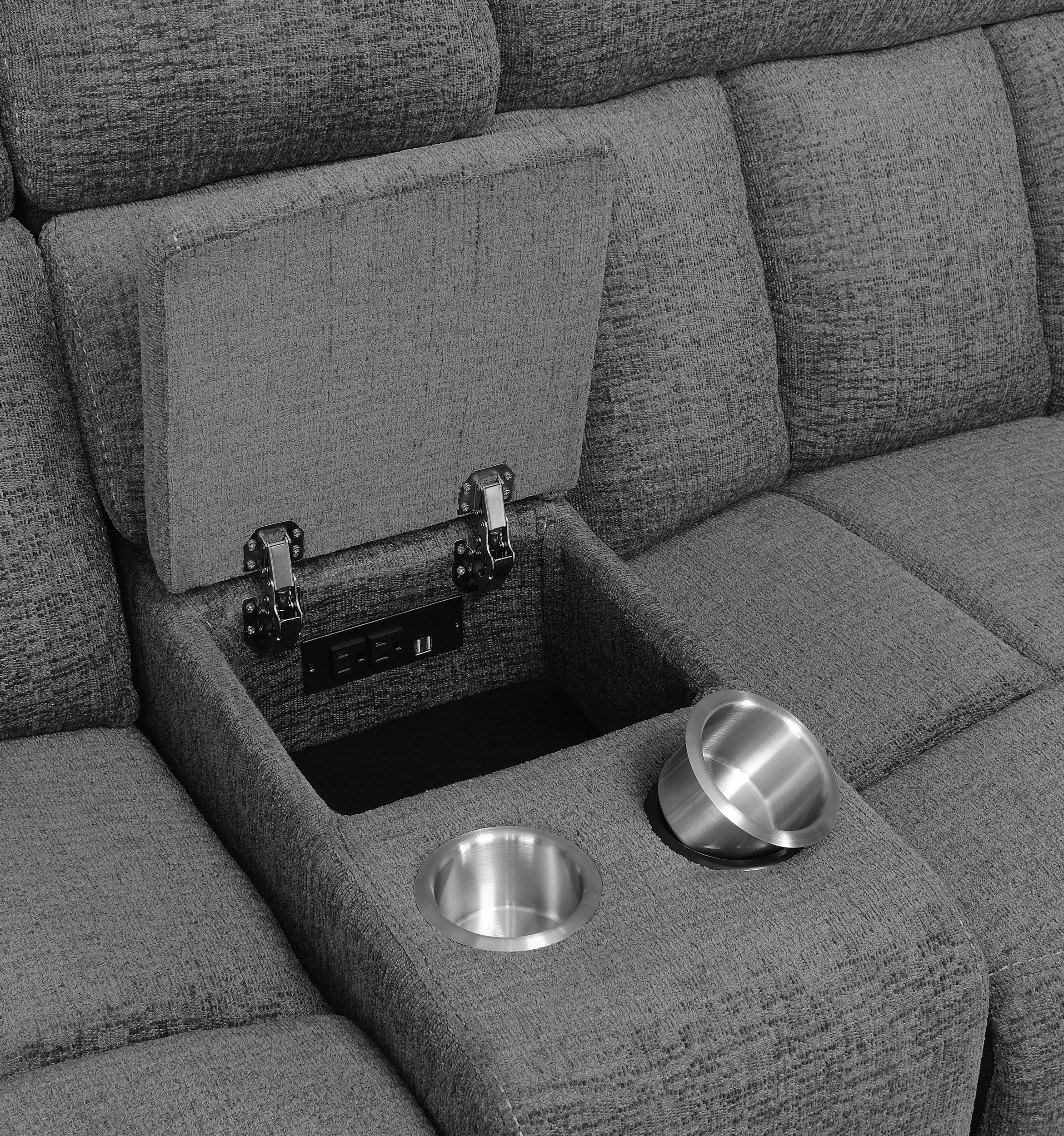 Bahrain Reclining Loveseat - Luxury Home Furniture (MI)