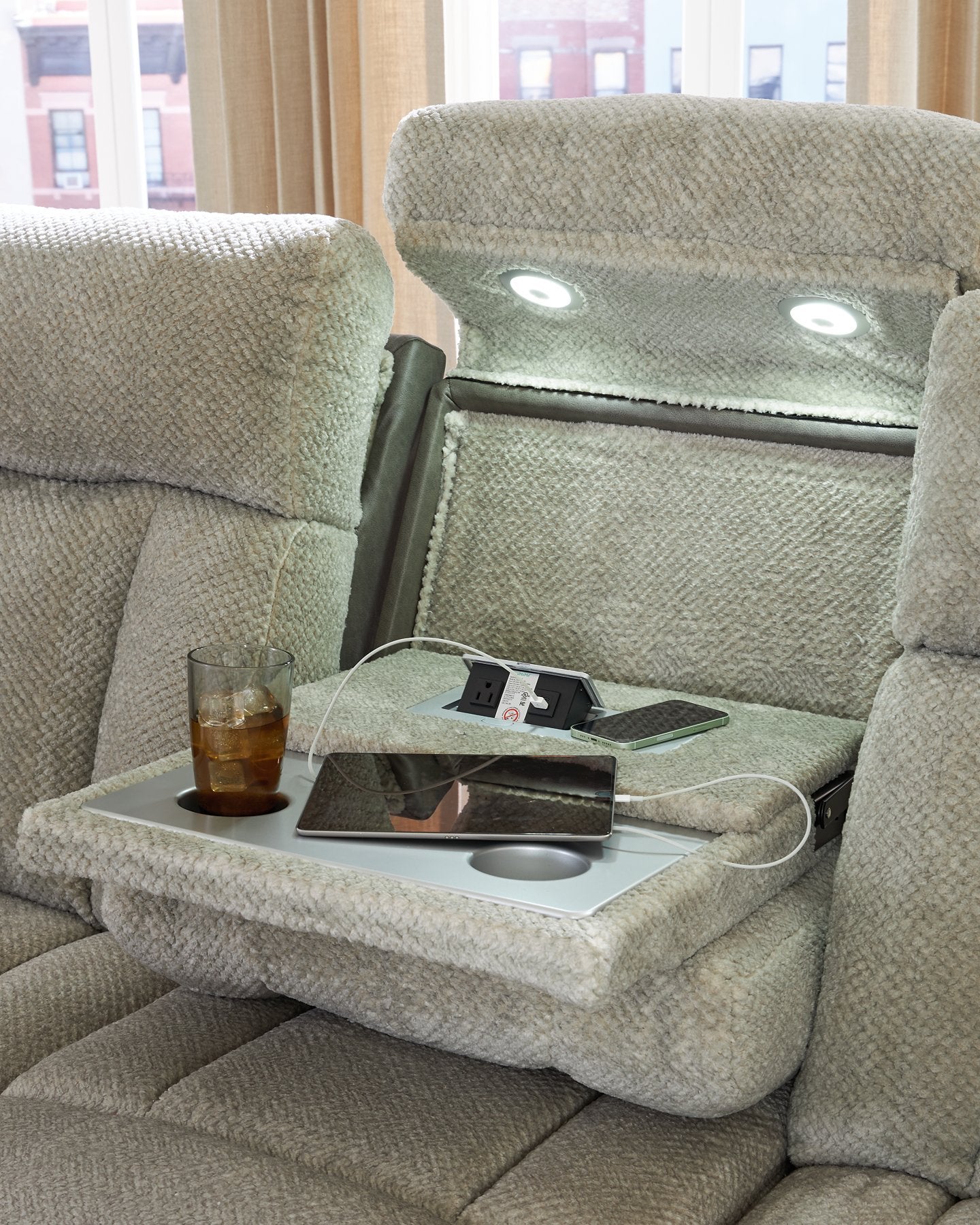 WhipLash Living Room Set - Luxury Home Furniture (MI)