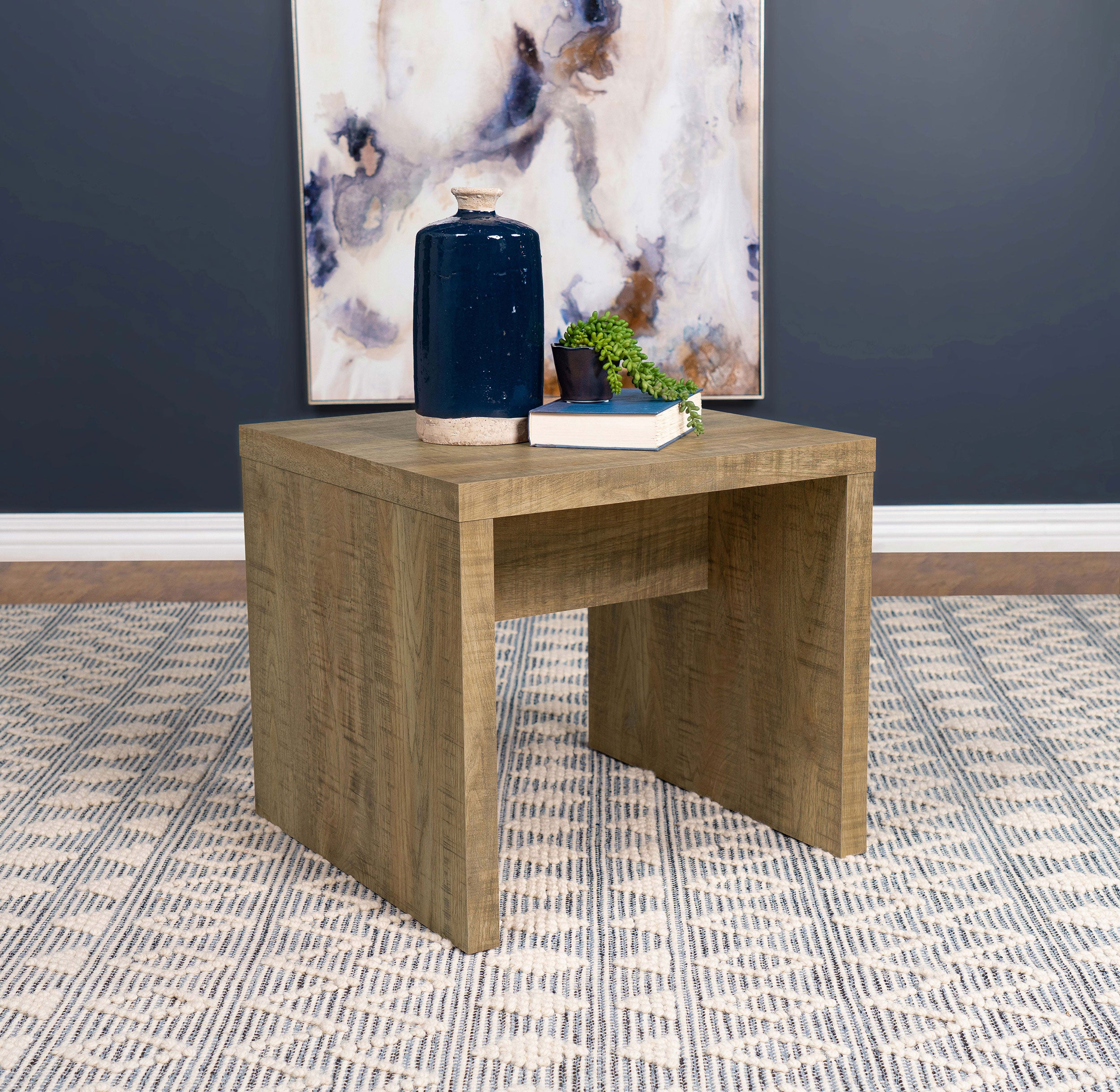 Lynette End Table - Luxury Home Furniture (MI)