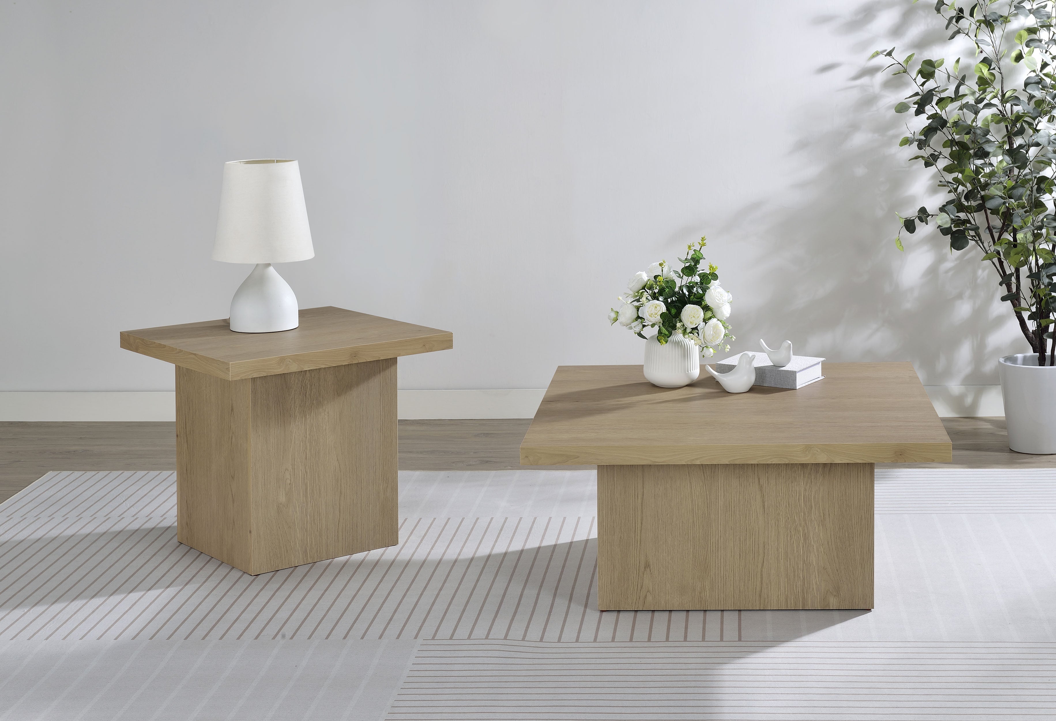 Devar End Table - Luxury Home Furniture (MI)