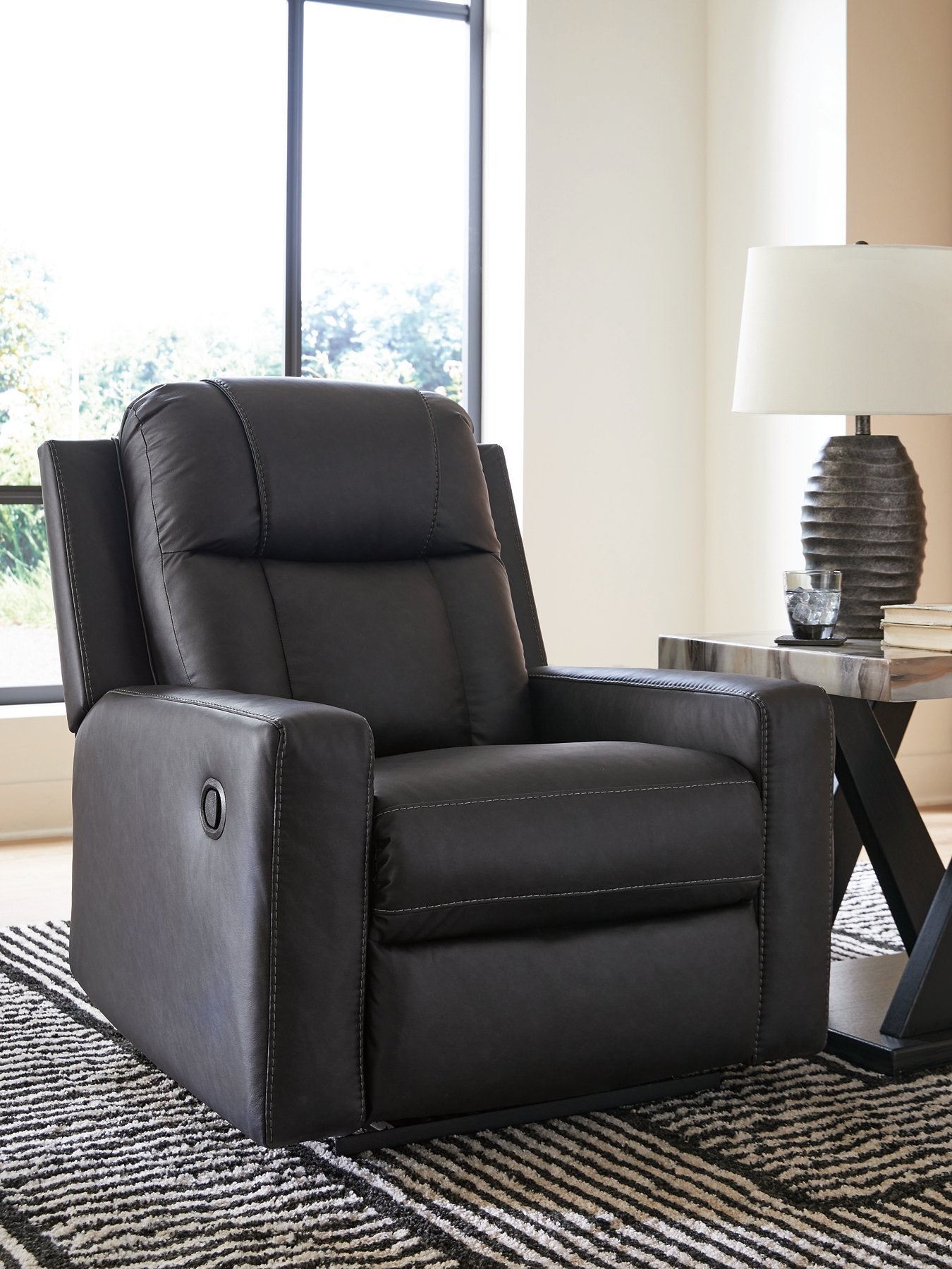 Mackmenville Recliner - Luxury Home Furniture (MI)