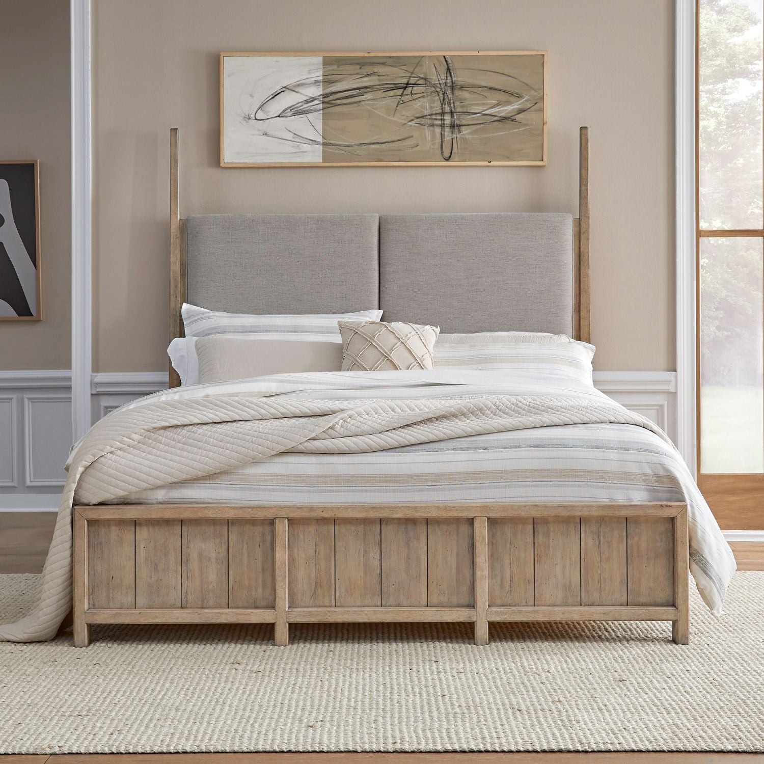 Proximity Place King Poster Bed image