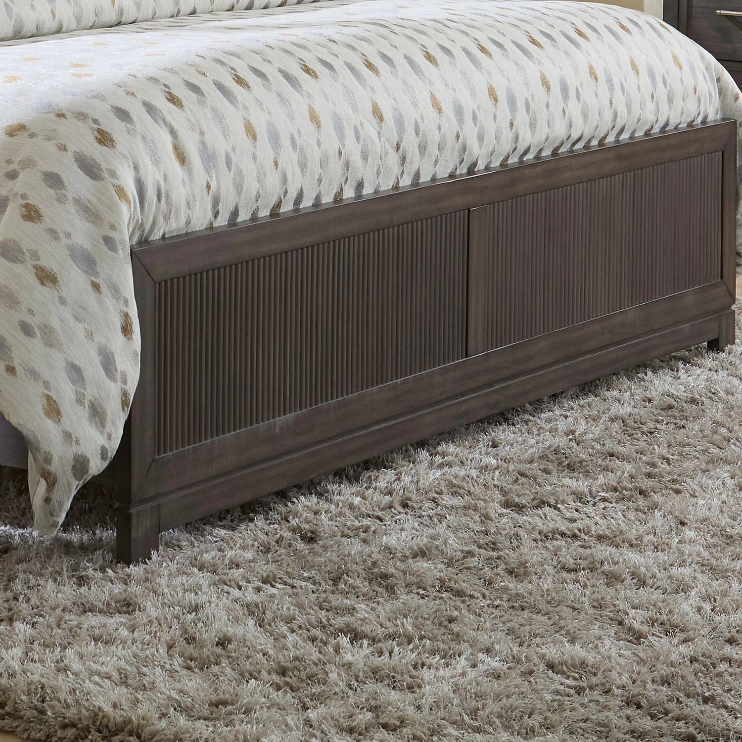 Modern Edge Panel Footboard image