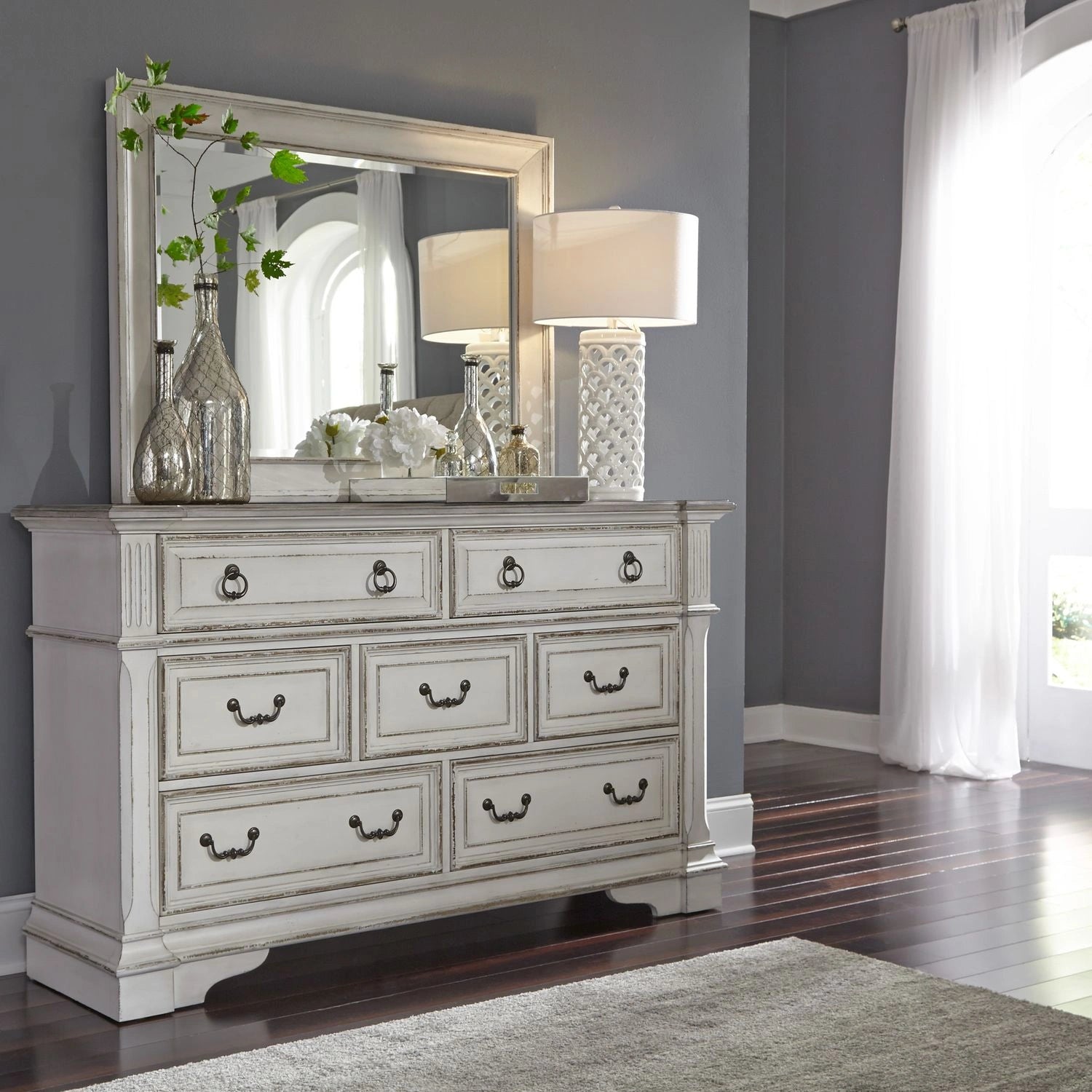 Abbey Park King California Panel Bed, Dresser & Mirror image