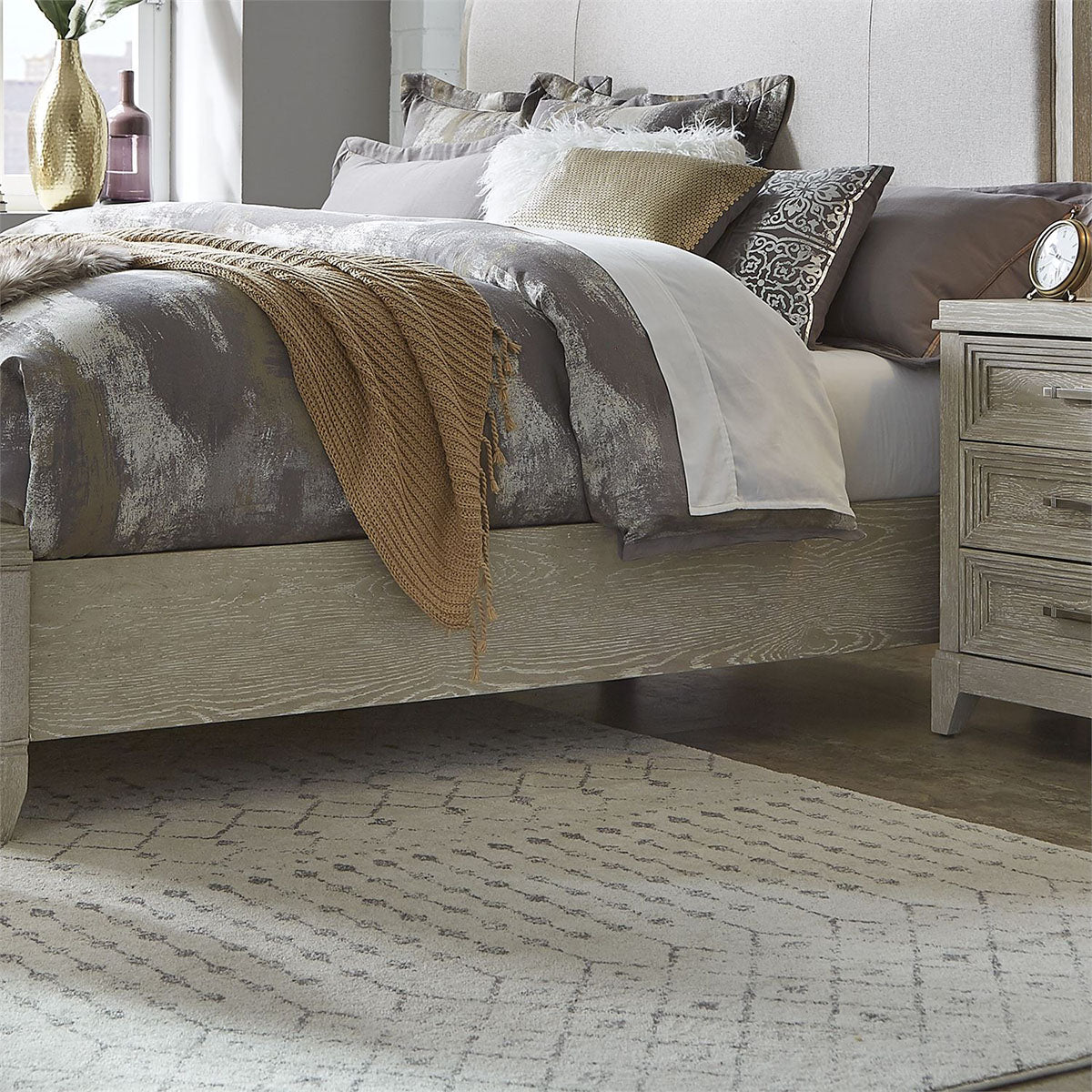 Liberty Furniture Belmar Cal King Upholstered Sleigh Bed in Washed Taupe and Silver Champagne 902-BR-KUB - Luxury Home Furniture (MI)
