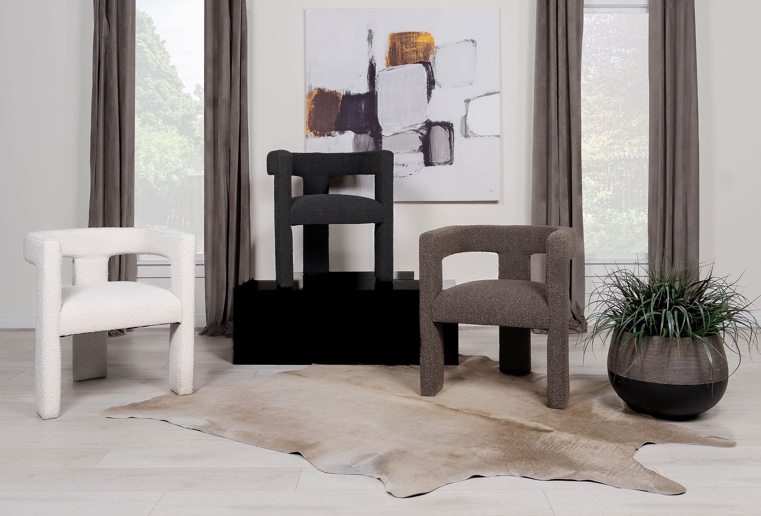 Petra Accent Chair - Luxury Home Furniture (MI)