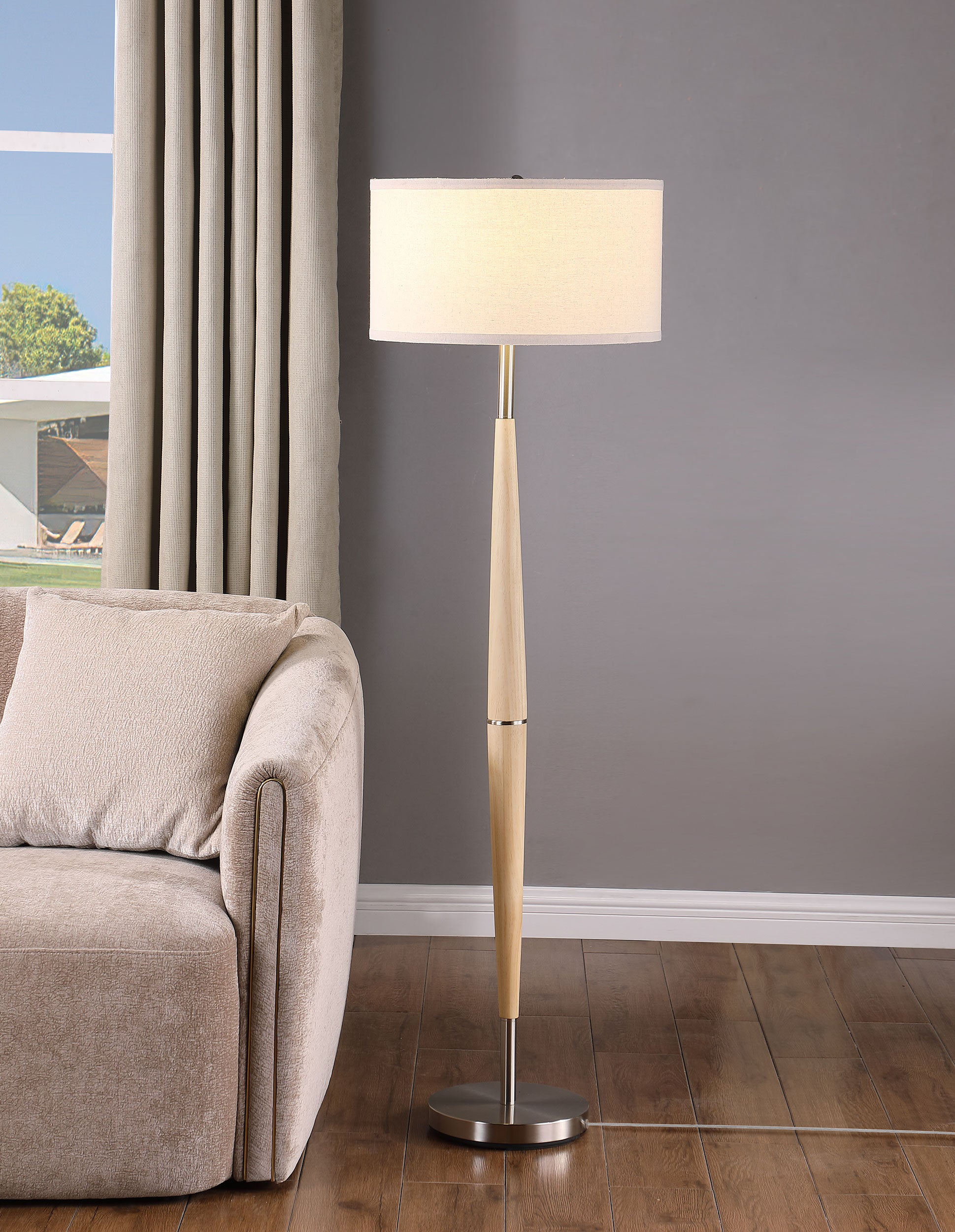 Flanary Floor Lamp - Luxury Home Furniture (MI)
