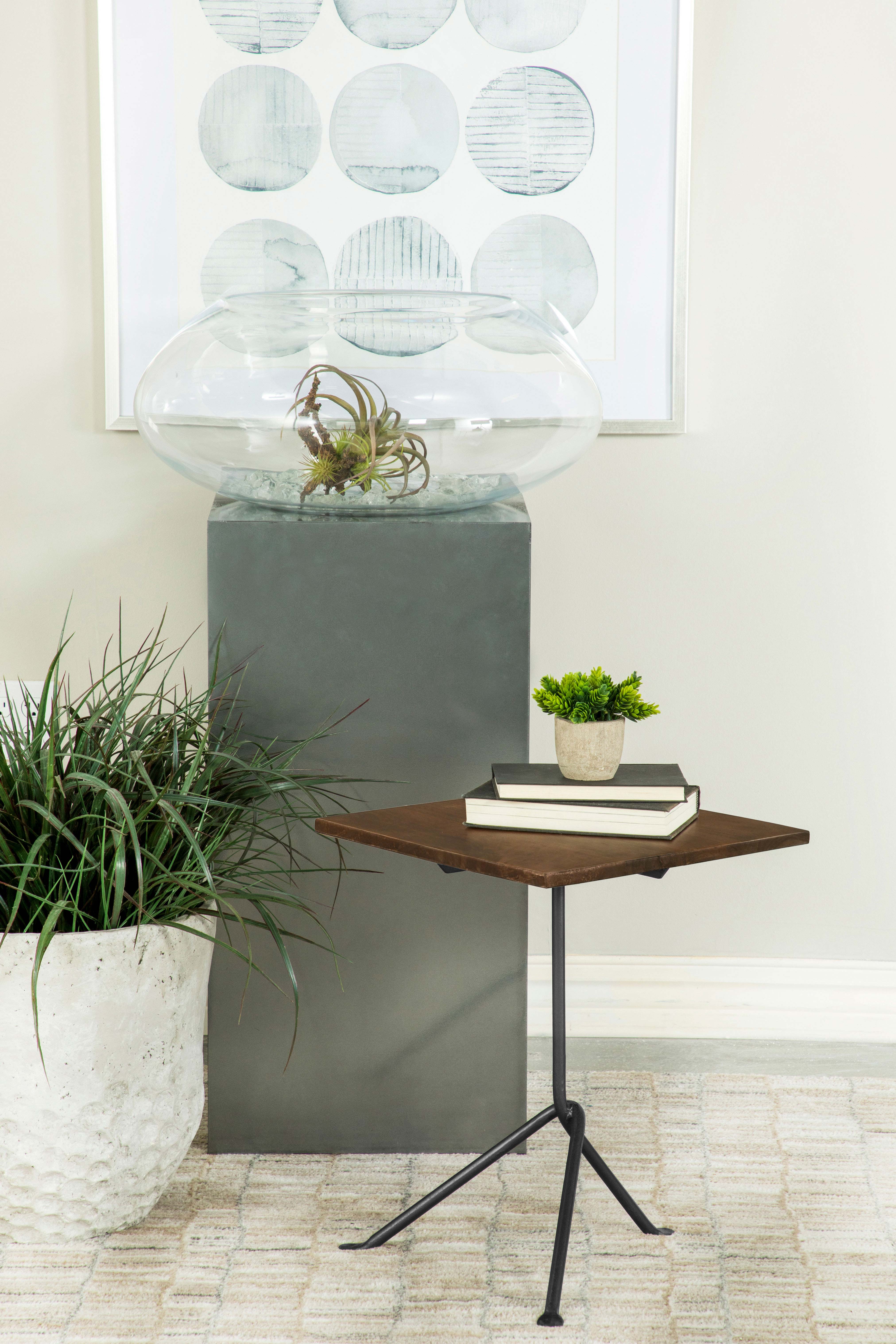 Heitor Side Table - Luxury Home Furniture (MI)