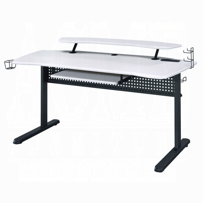 Vildre Gaming Desk With USB - Luxury Home Furniture (MI)