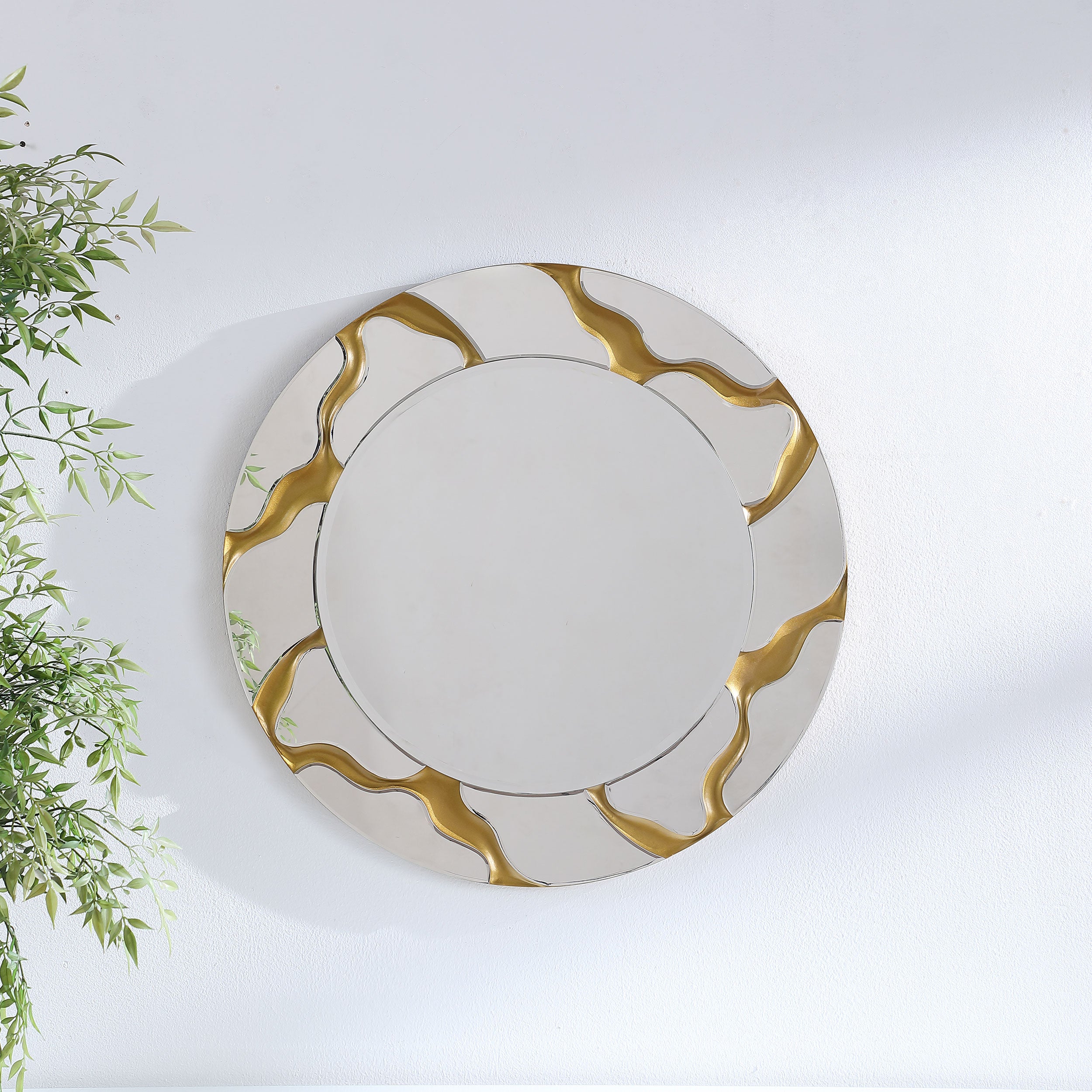 Dorinda Wall Mirror - Luxury Home Furniture (MI)