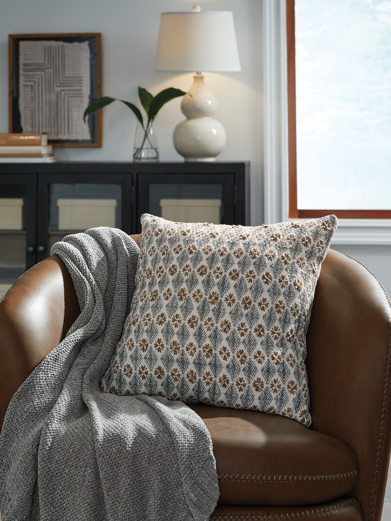 Dainwick Pillow (Set of 4) - Luxury Home Furniture (MI)