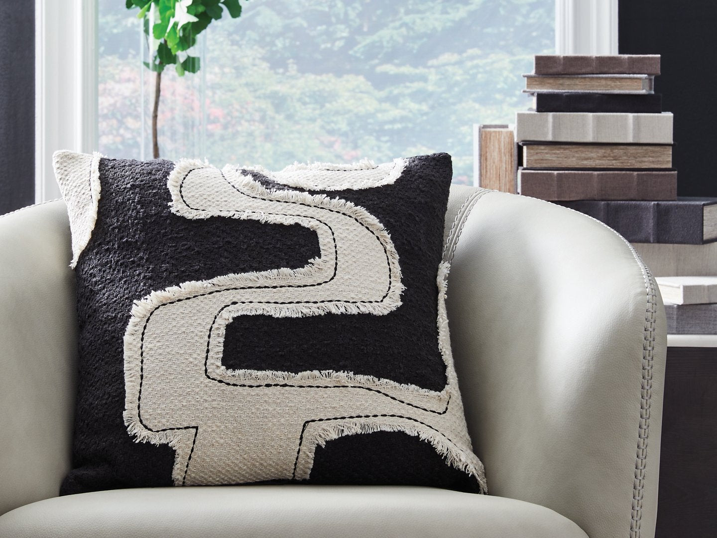 Veerbank Pillow (Set of 4) - Luxury Home Furniture (MI)