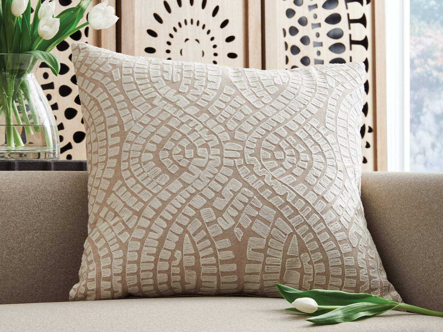 Cortlen Pillow (Set of 4) - Luxury Home Furniture (MI)