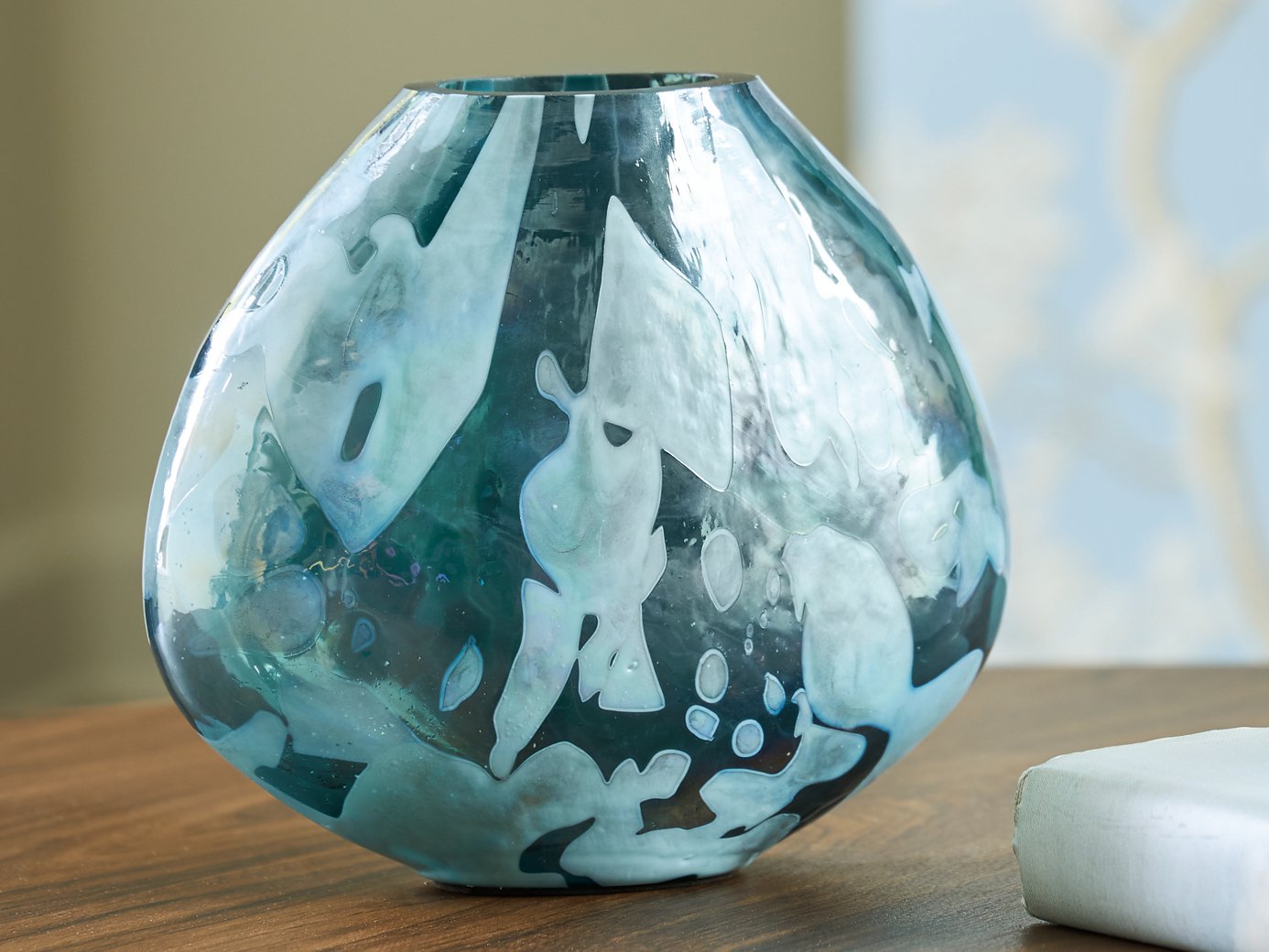 Cartshaw Vase - Luxury Home Furniture (MI)