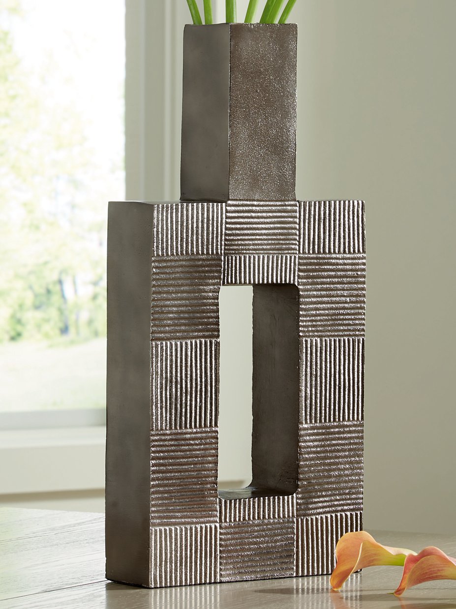 Wrengrove Vase - Luxury Home Furniture (MI)