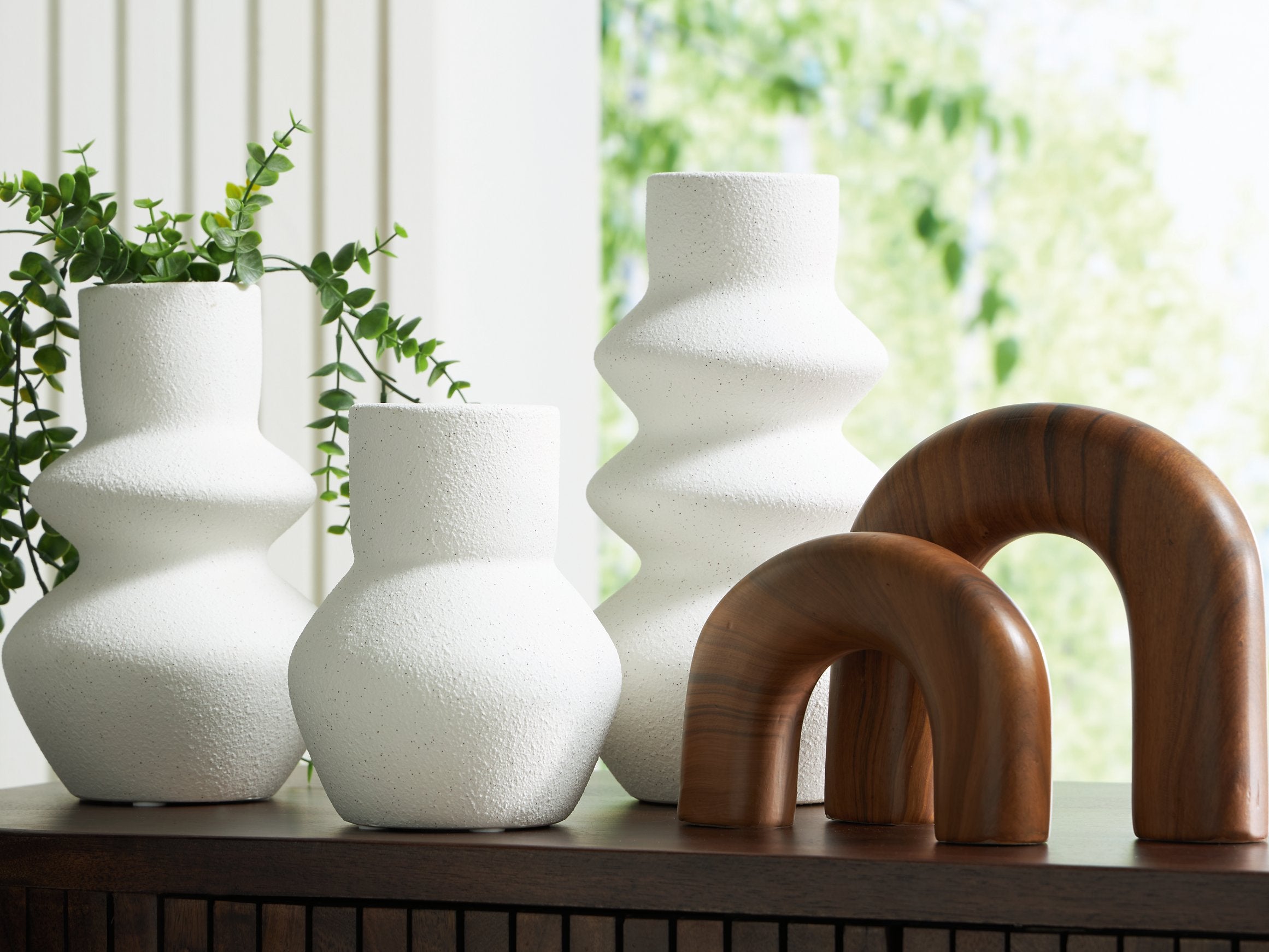 Carterworth Accessory Set (Set of 5) - Luxury Home Furniture (MI)