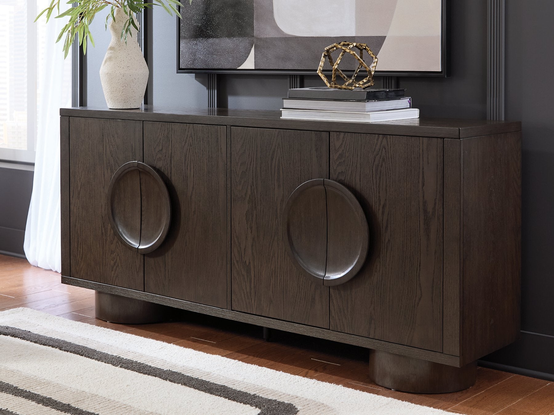Veeda Accent Cabinet - Luxury Home Furniture (MI)
