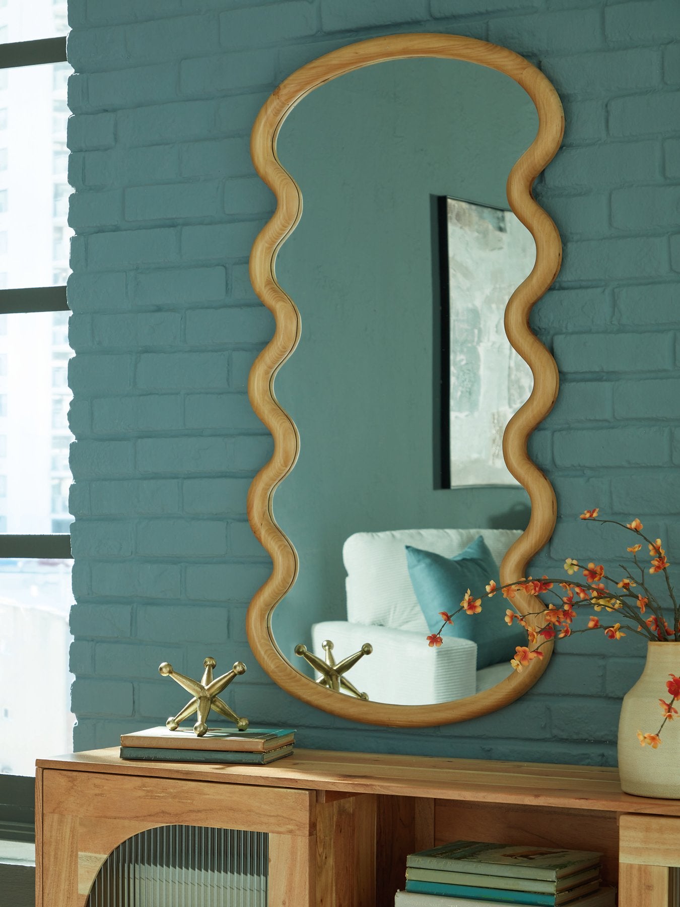 Serendis Accent Mirror - Luxury Home Furniture (MI)