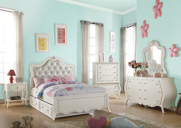 Edalene PU & Pearl White Full Bed - Luxury Home Furniture (MI)