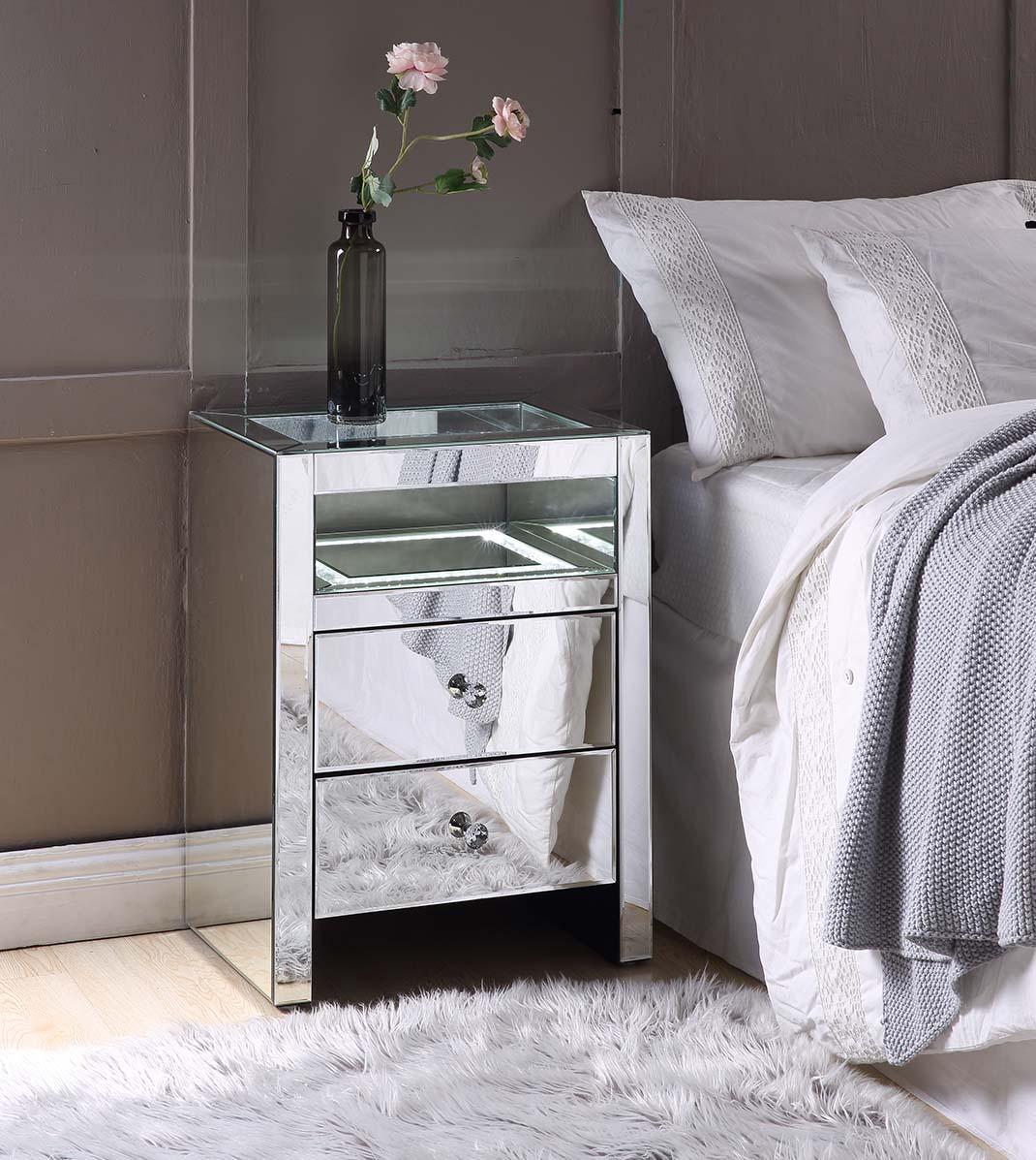 Malish Mirrored Accent Table (LED) - Luxury Home Furniture (MI)
