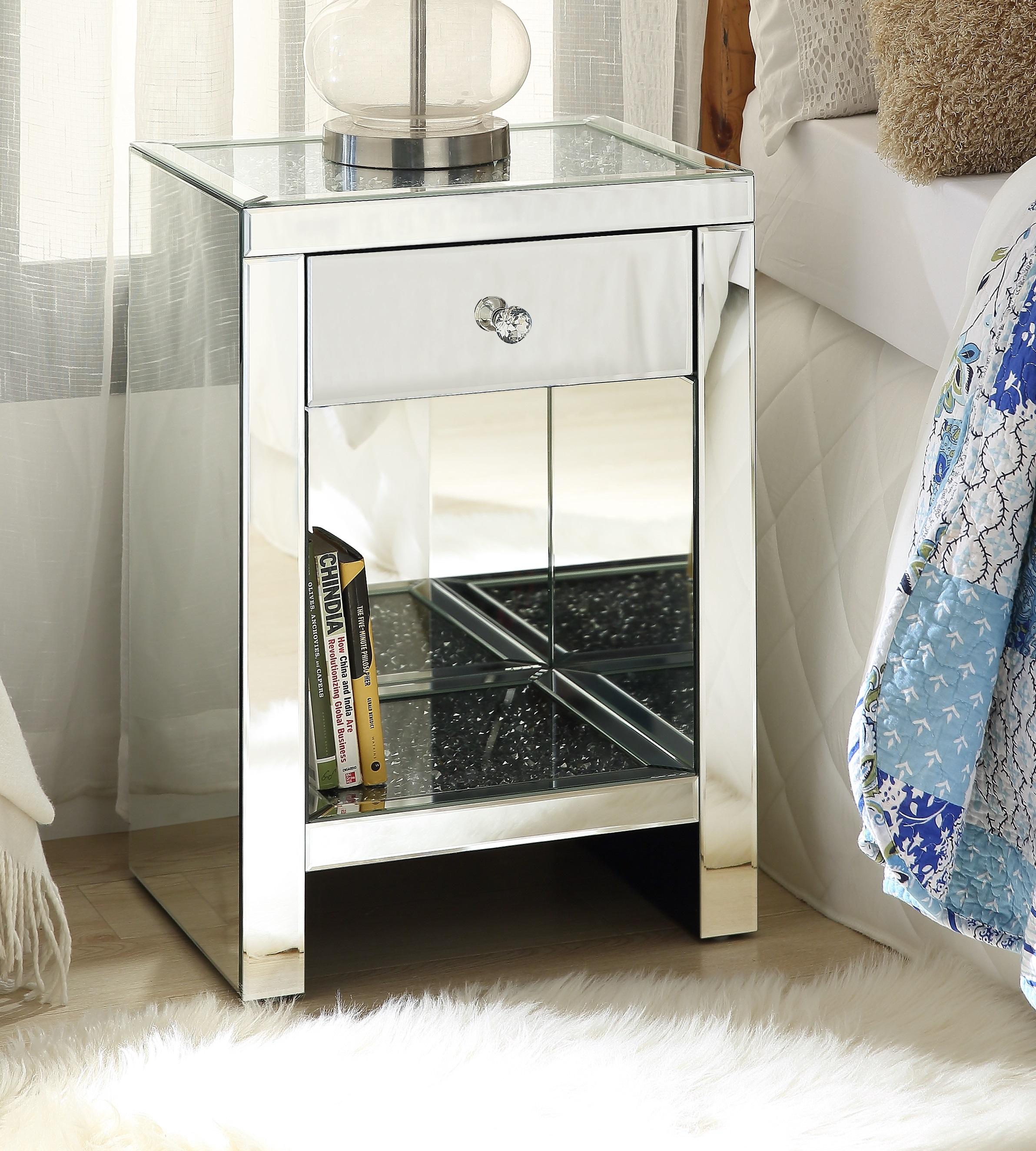 Noralie Mirrored & Faux Diamonds Accent Table - Luxury Home Furniture (MI)