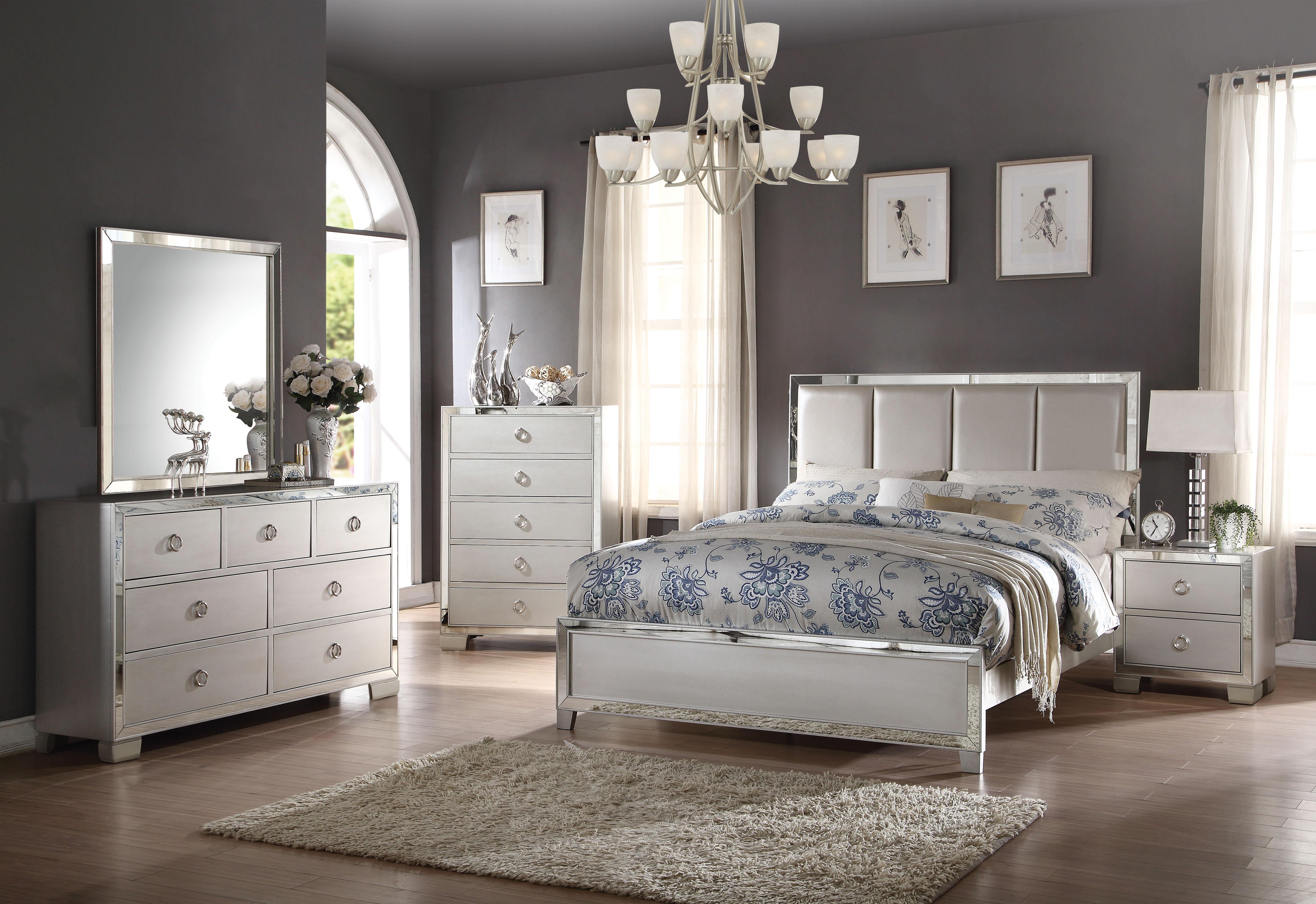 Voeville II Platinum PU & Platinum Eastern King Bed - Luxury Home Furniture (MI)
