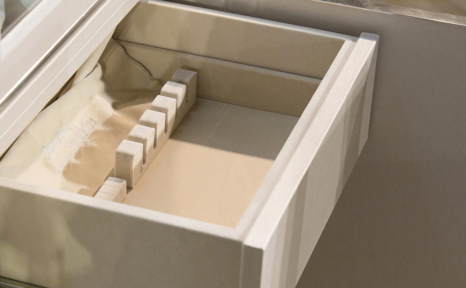 Glimmering Heights 3 Door Buffet in Ivory - Luxury Home Furniture (MI)