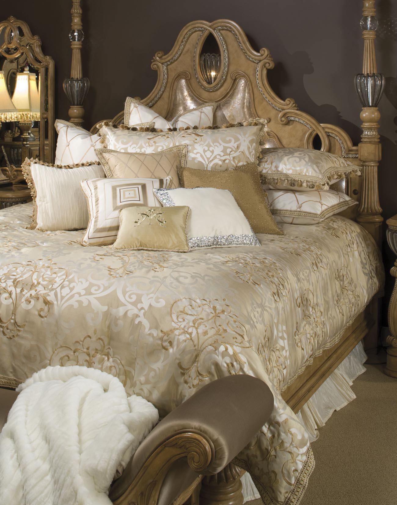 Luxembourg 13-pc King Comforter Set in Cr������me